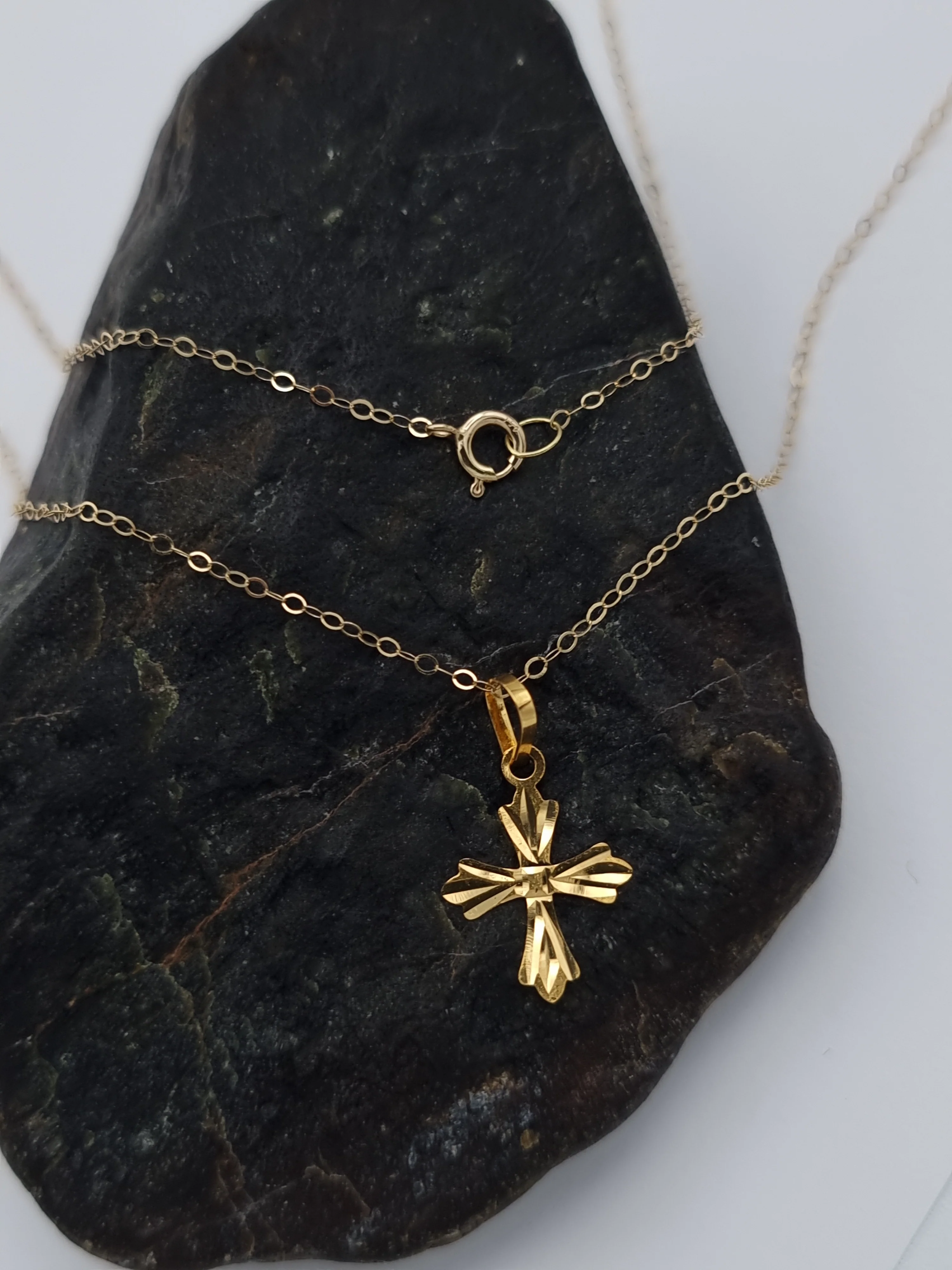 18K Pure Gold Cross Necklace - Image 4