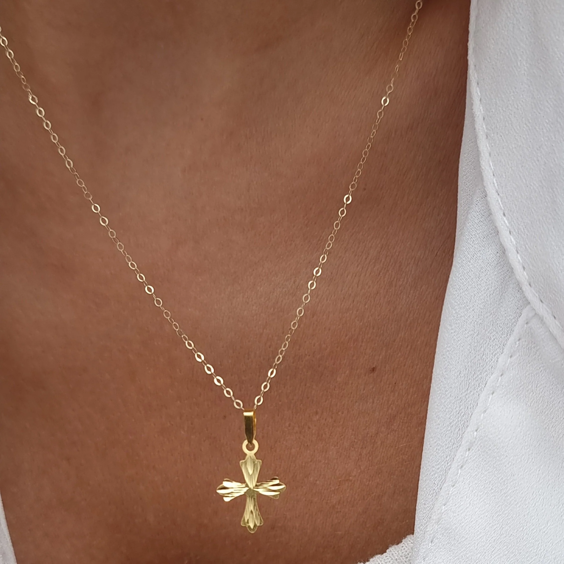18K Pure Gold Cross Necklace - Image 5