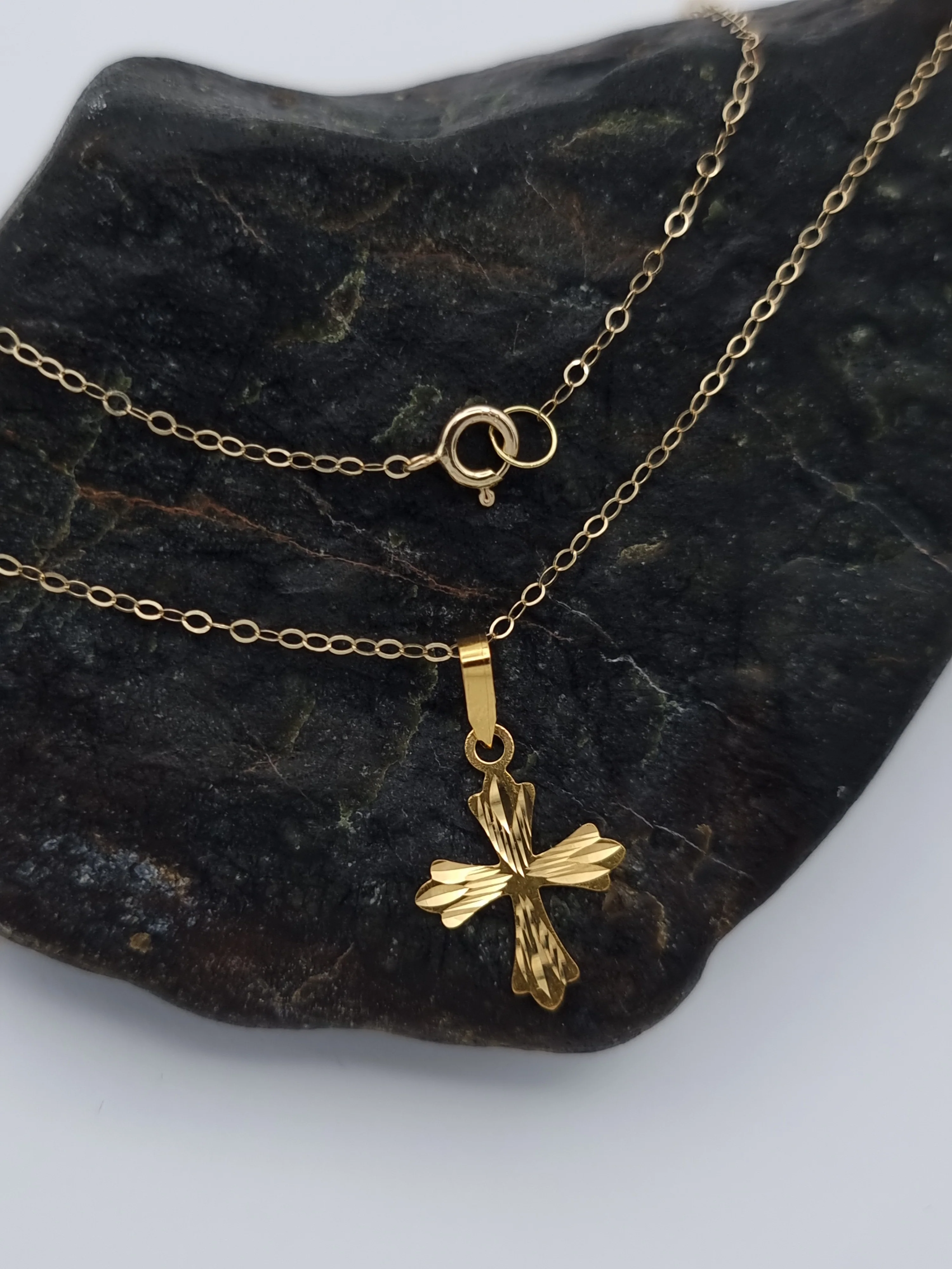 18K Pure Gold Cross Necklace - Image 9