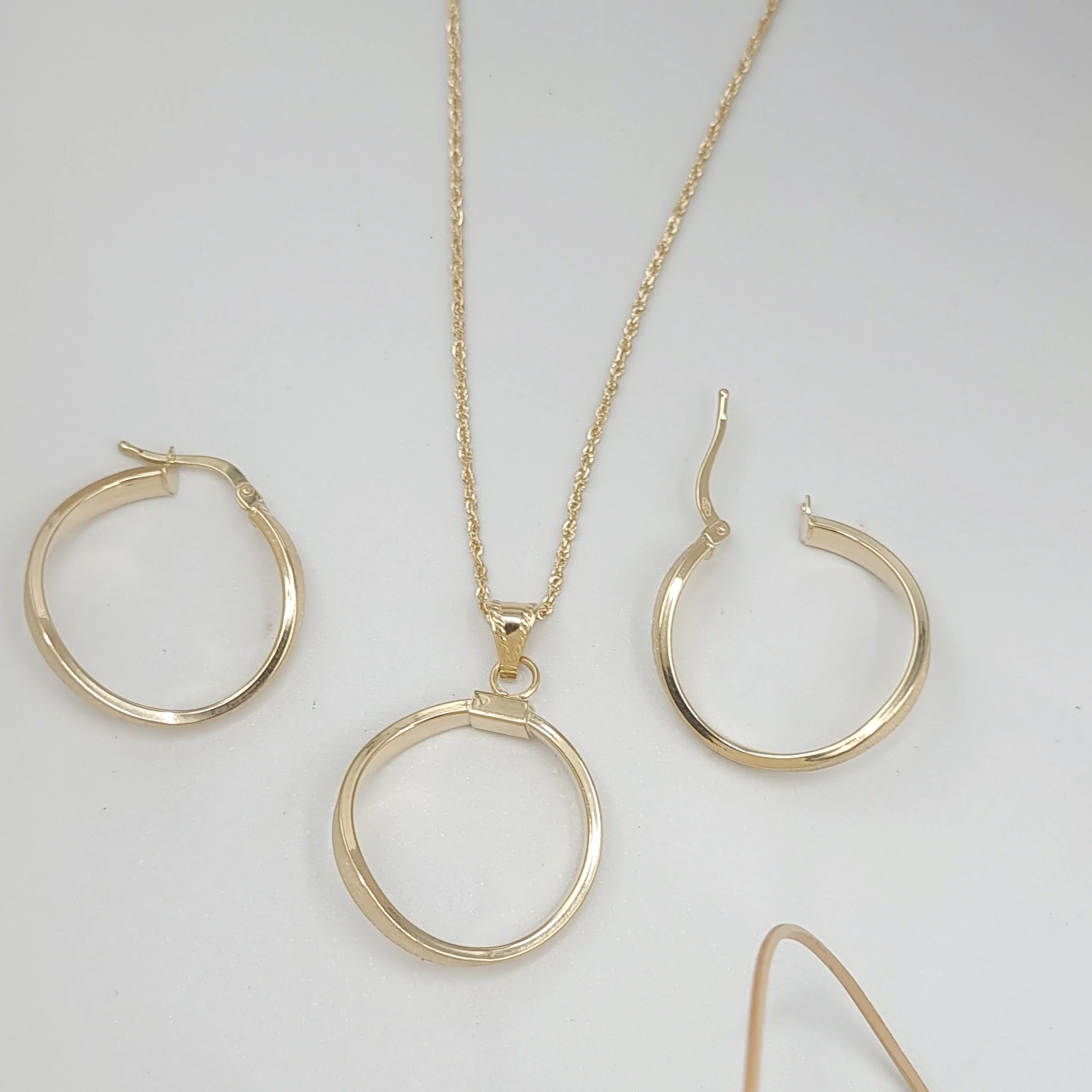 18K Pure Gold Curved Round Jewelry Set - Image 3