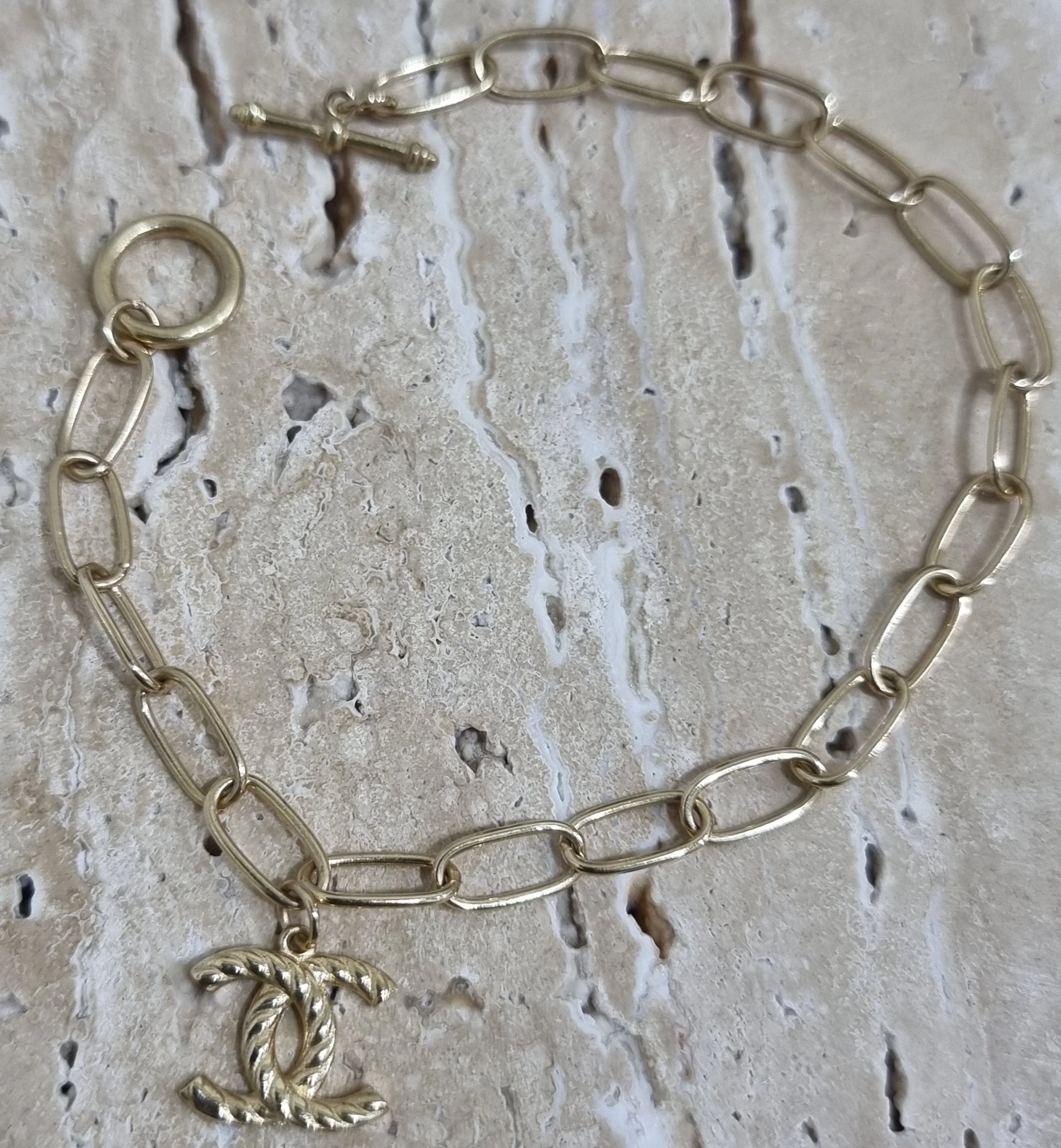 18K Pure Gold Elegant C.H Bracelet - Image 4