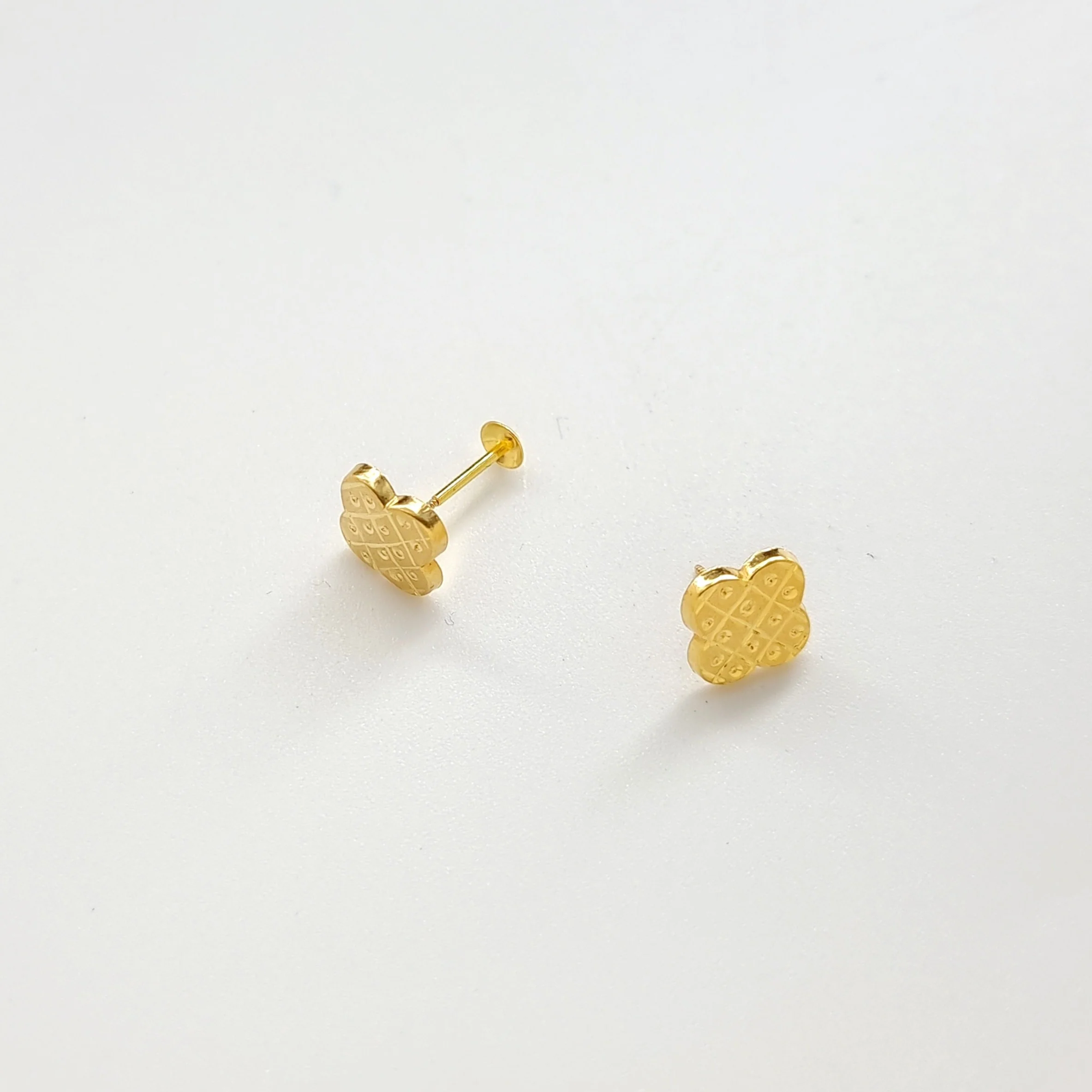 18K Pure Gold Elegant Screw Earring Set - Image 4