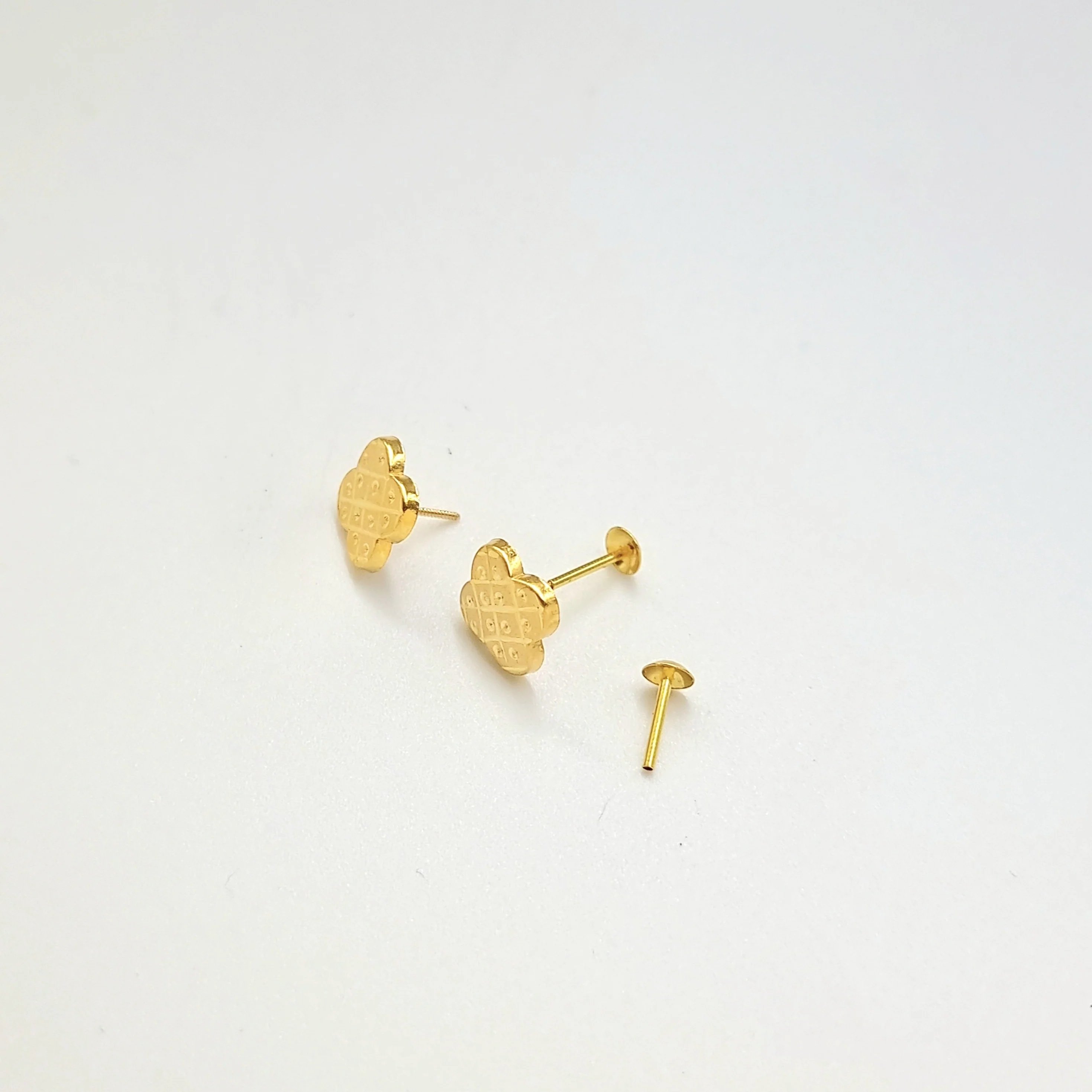 18K Pure Gold Elegant Screw Earring Set - Image 8