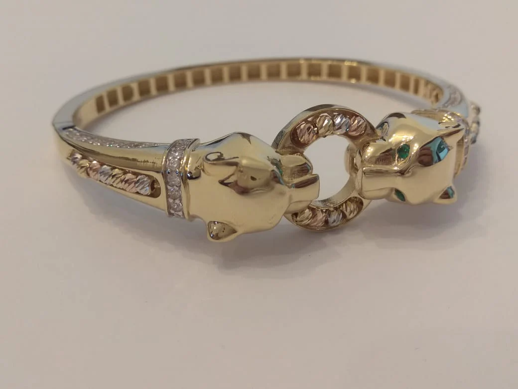 18K Pure Gold Elegant Panther Bangle - Image 6