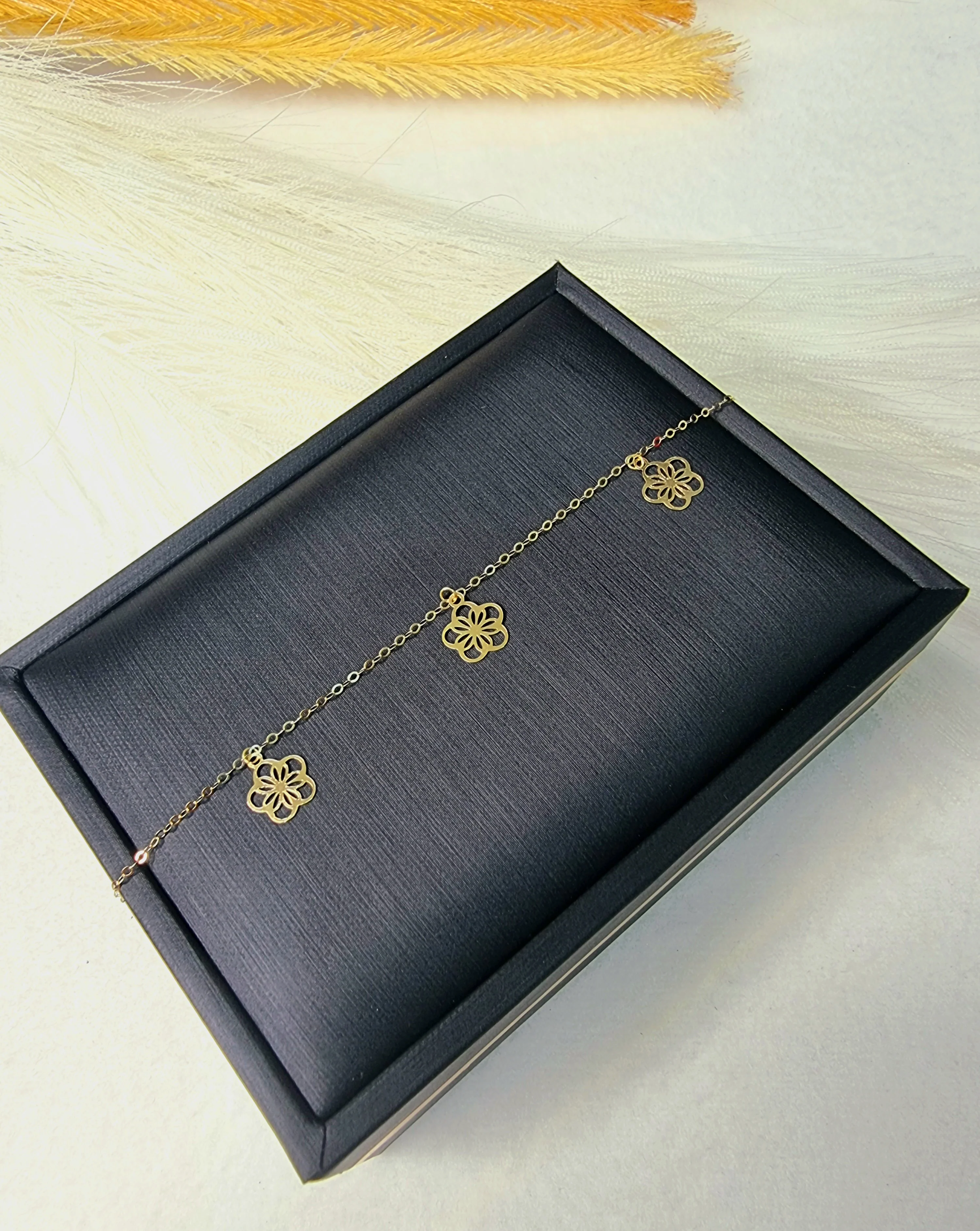 18K Pure Gold Fine Flower Bracelet - Image 10