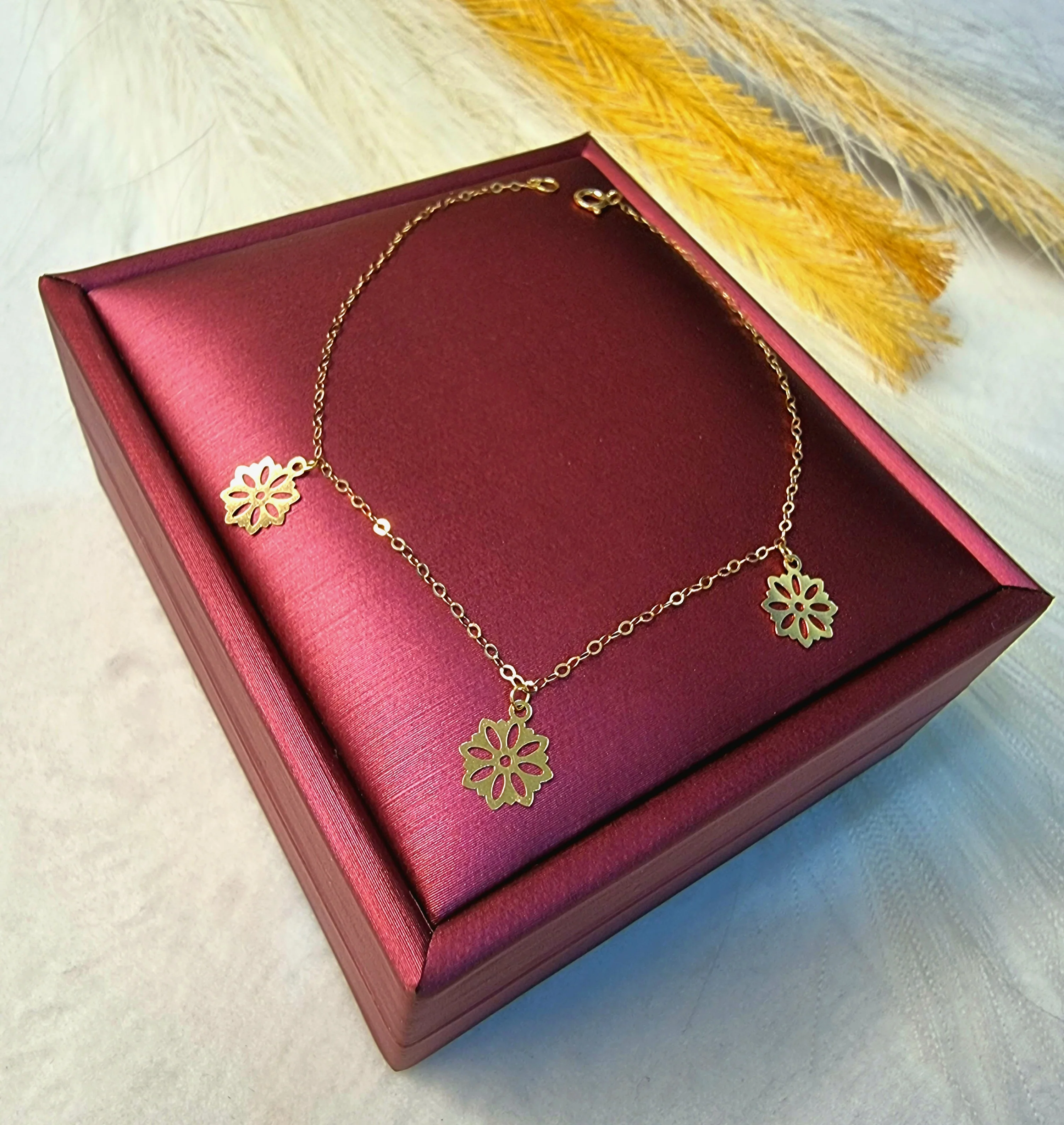 18K Pure Gold Fine Flower Bracelet - Image 9
