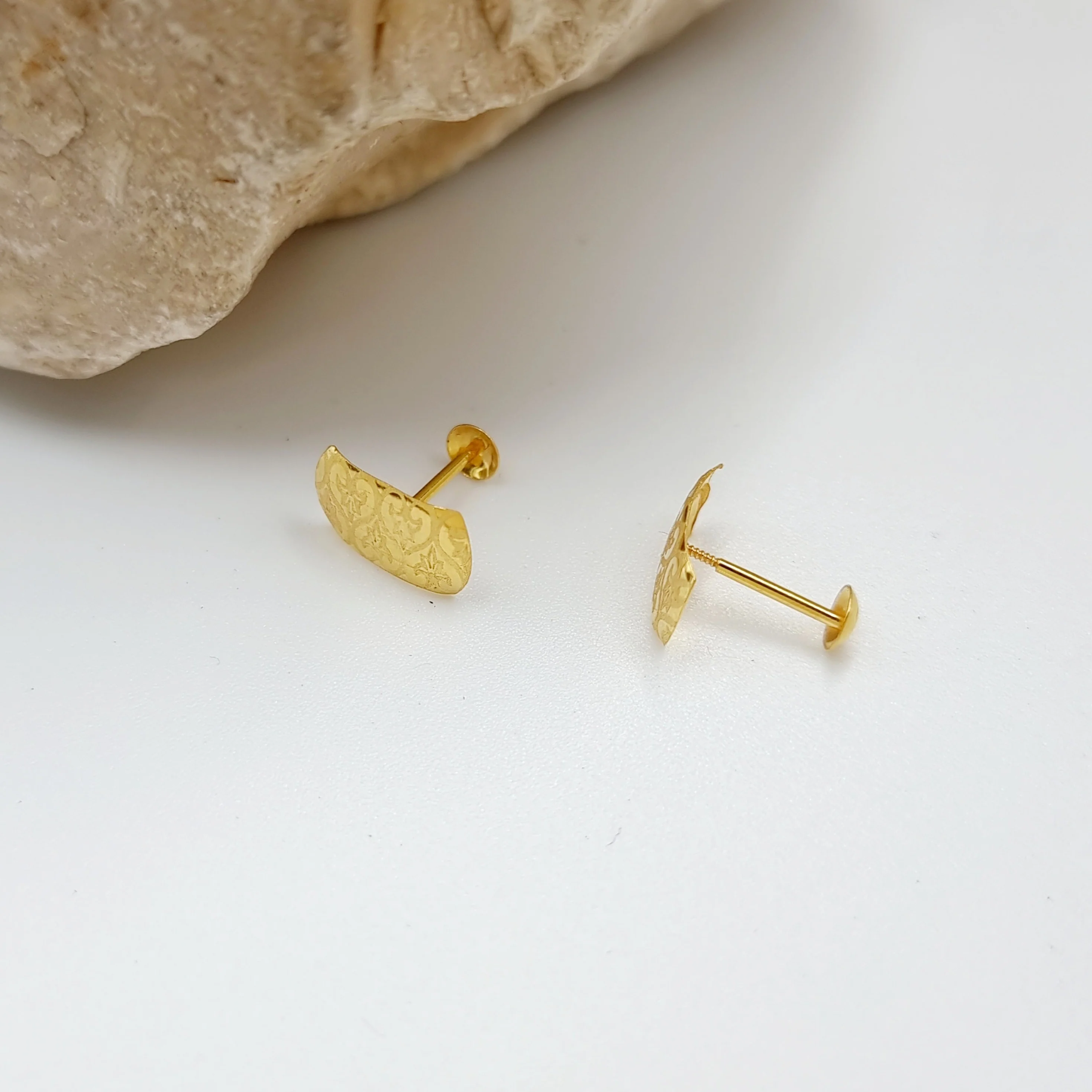 18K Pure Gold Square Stud Earring Set - Image 3
