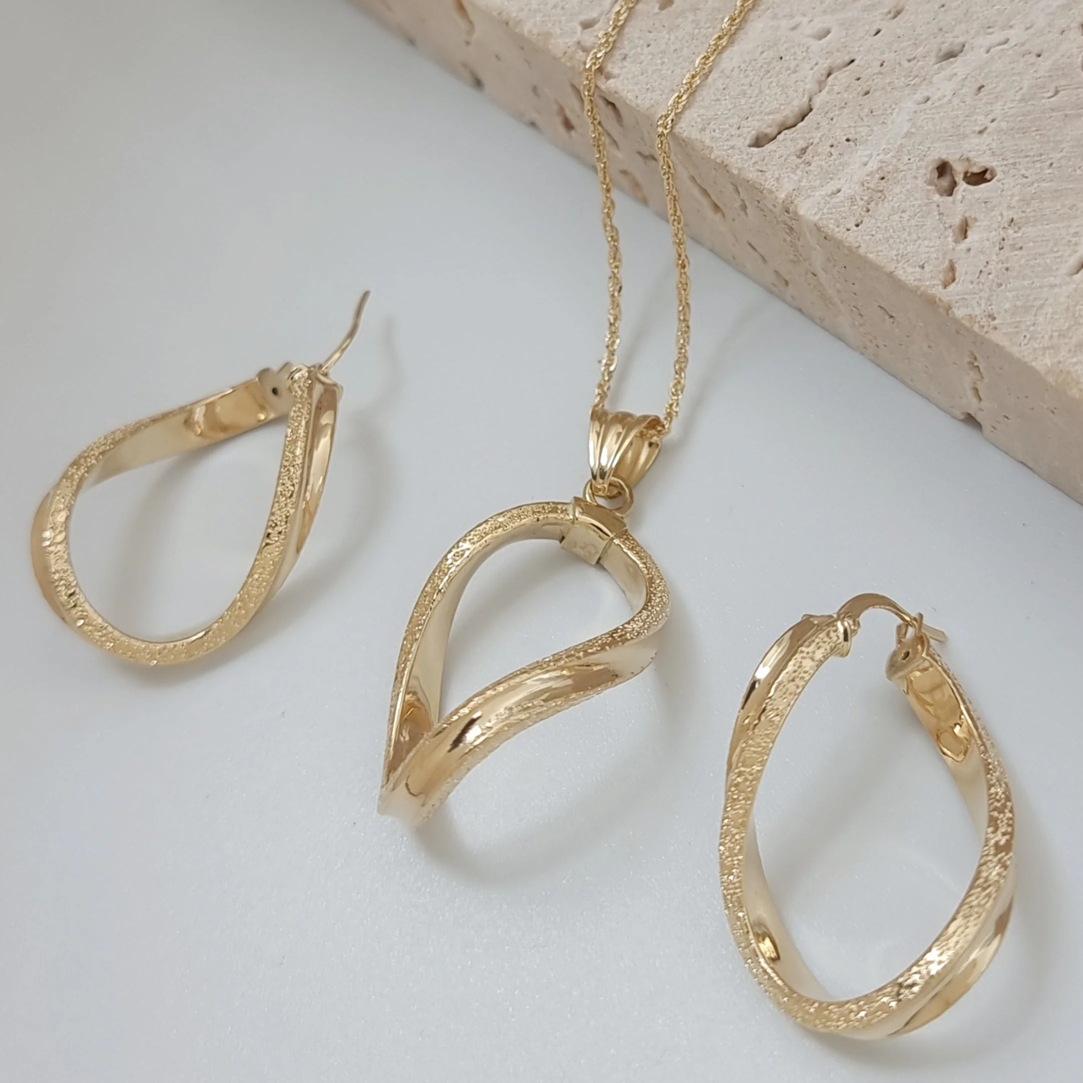 18K Pure Gold Twisted Jewelry Set - Image 5