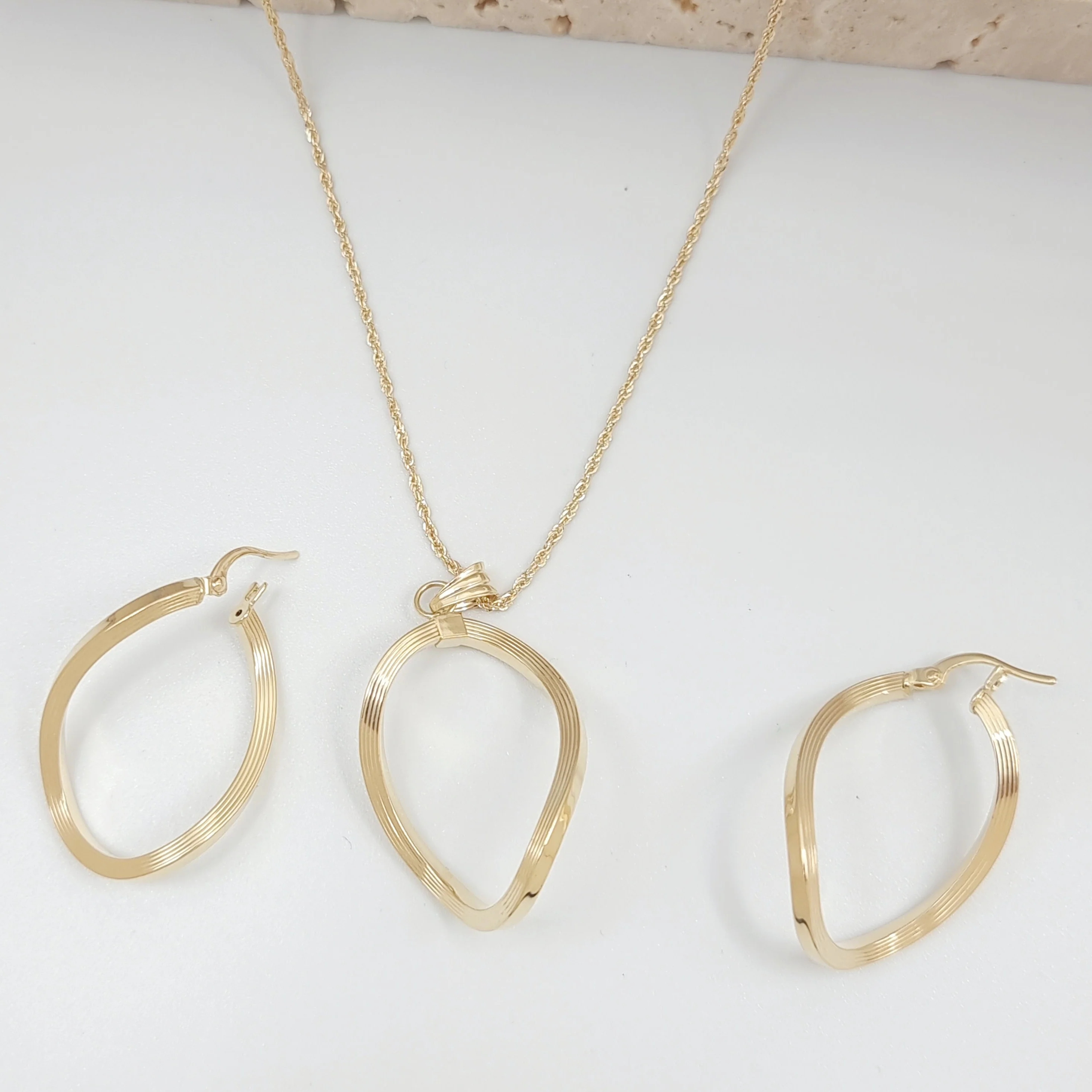 18K Pure Gold Twisted Jewelry Set - Image 3