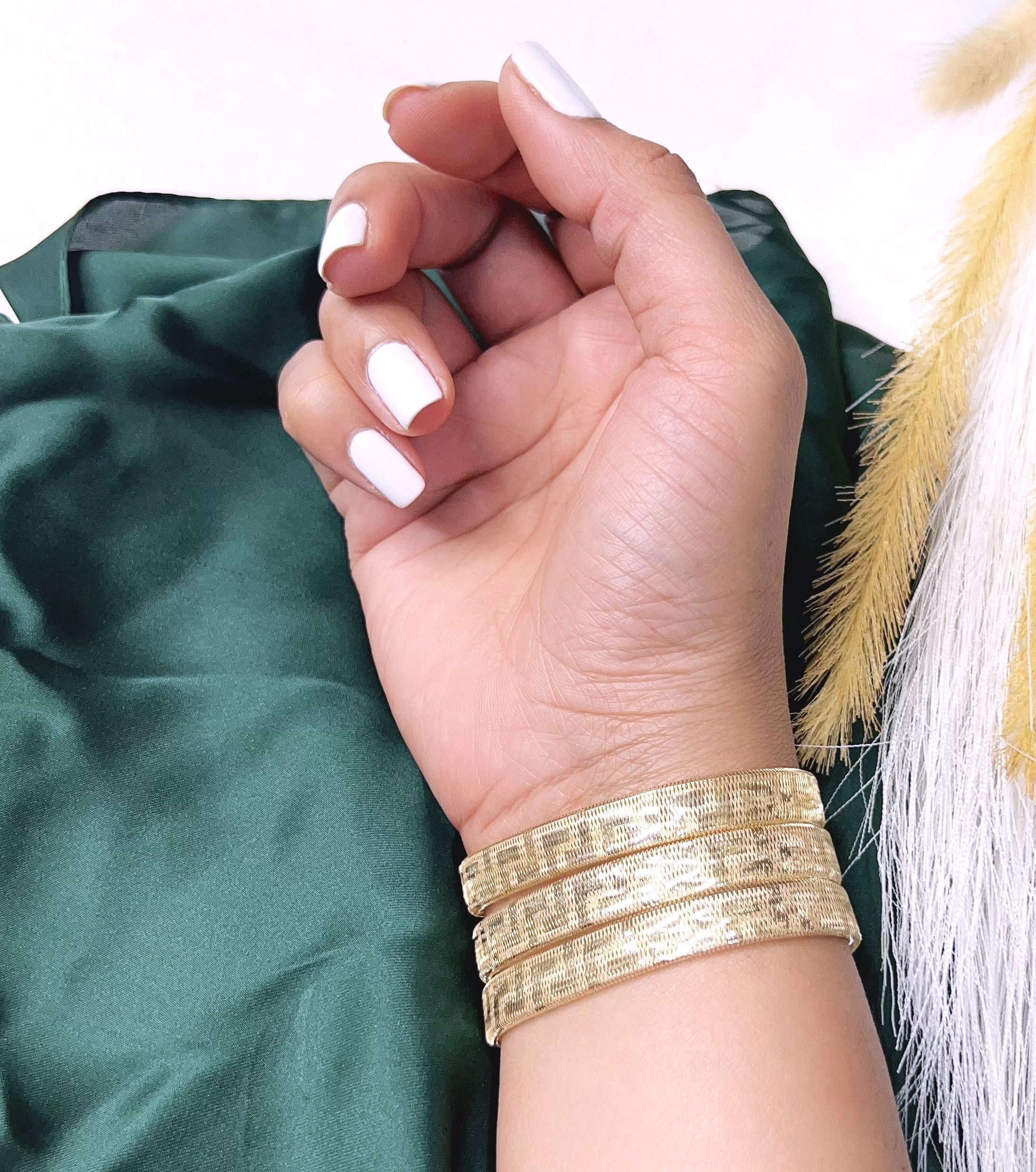 18K Pure Gold Elastic Bangle - Image 3