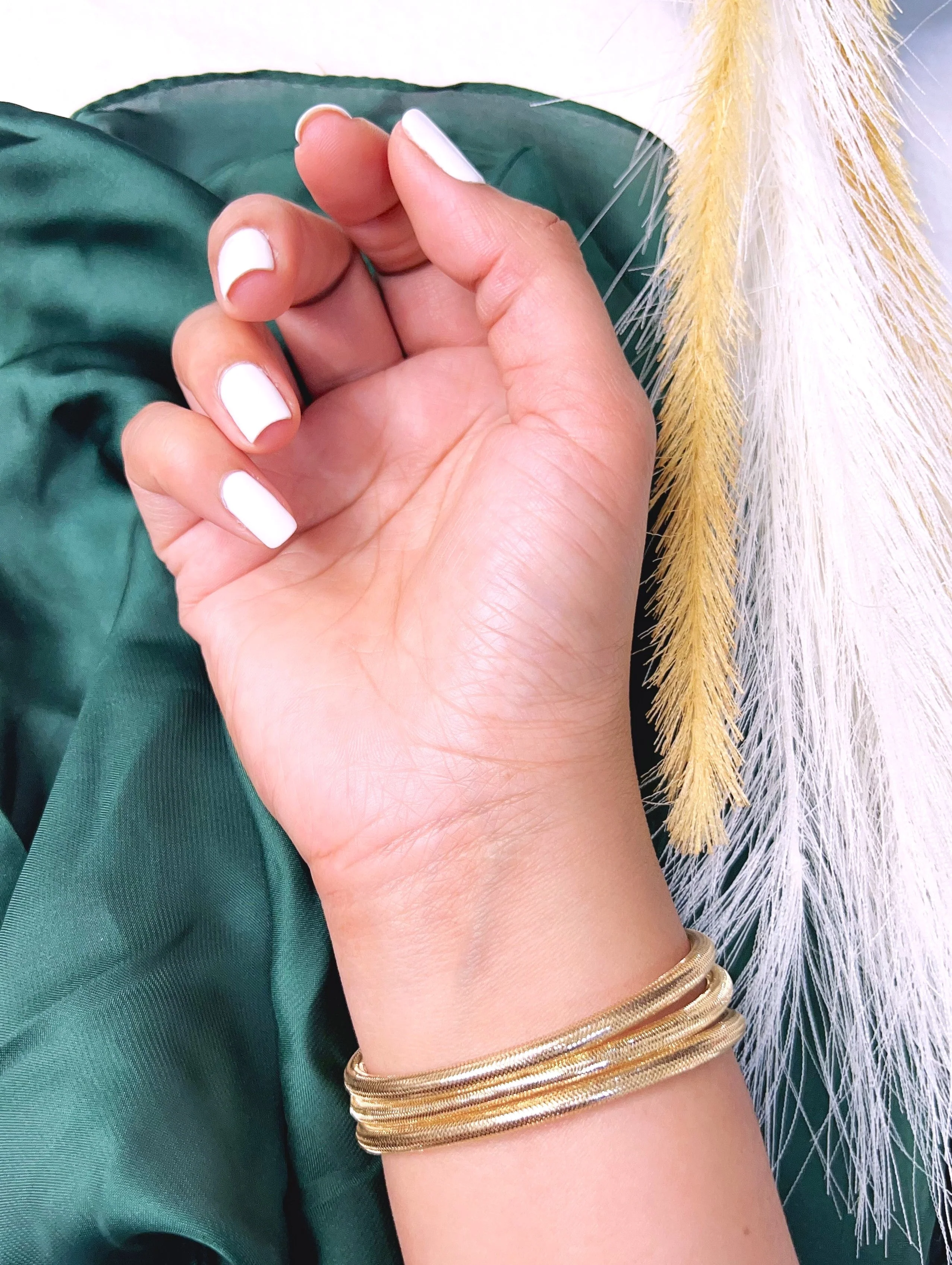 18K Pure Gold Elastic Bangle - Image 6