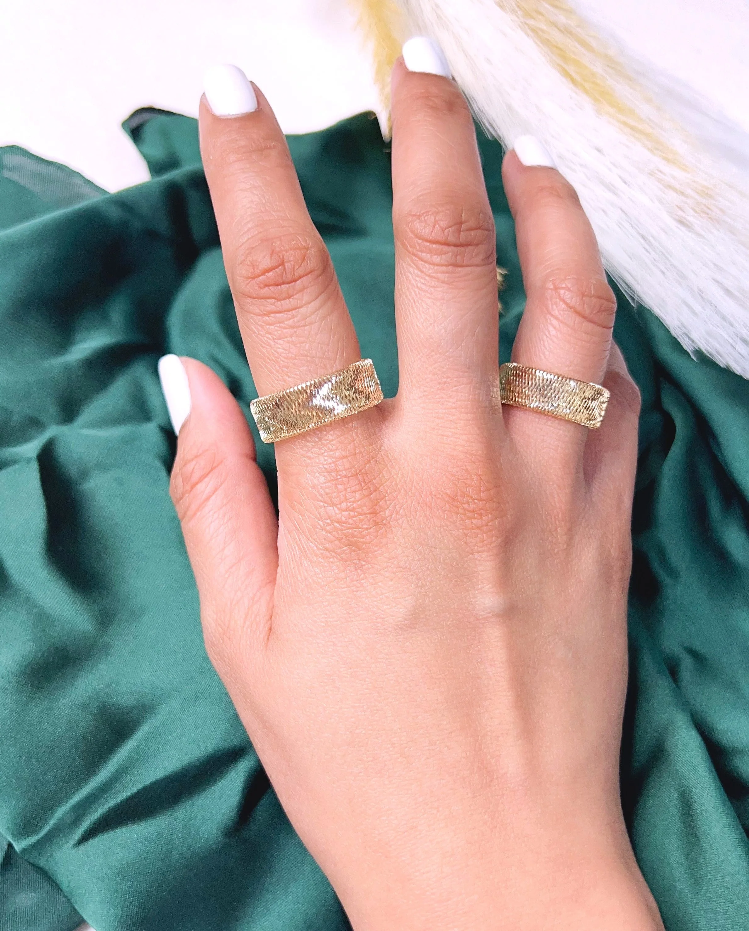 18K Real Gold Elastic Ring - Image 3
