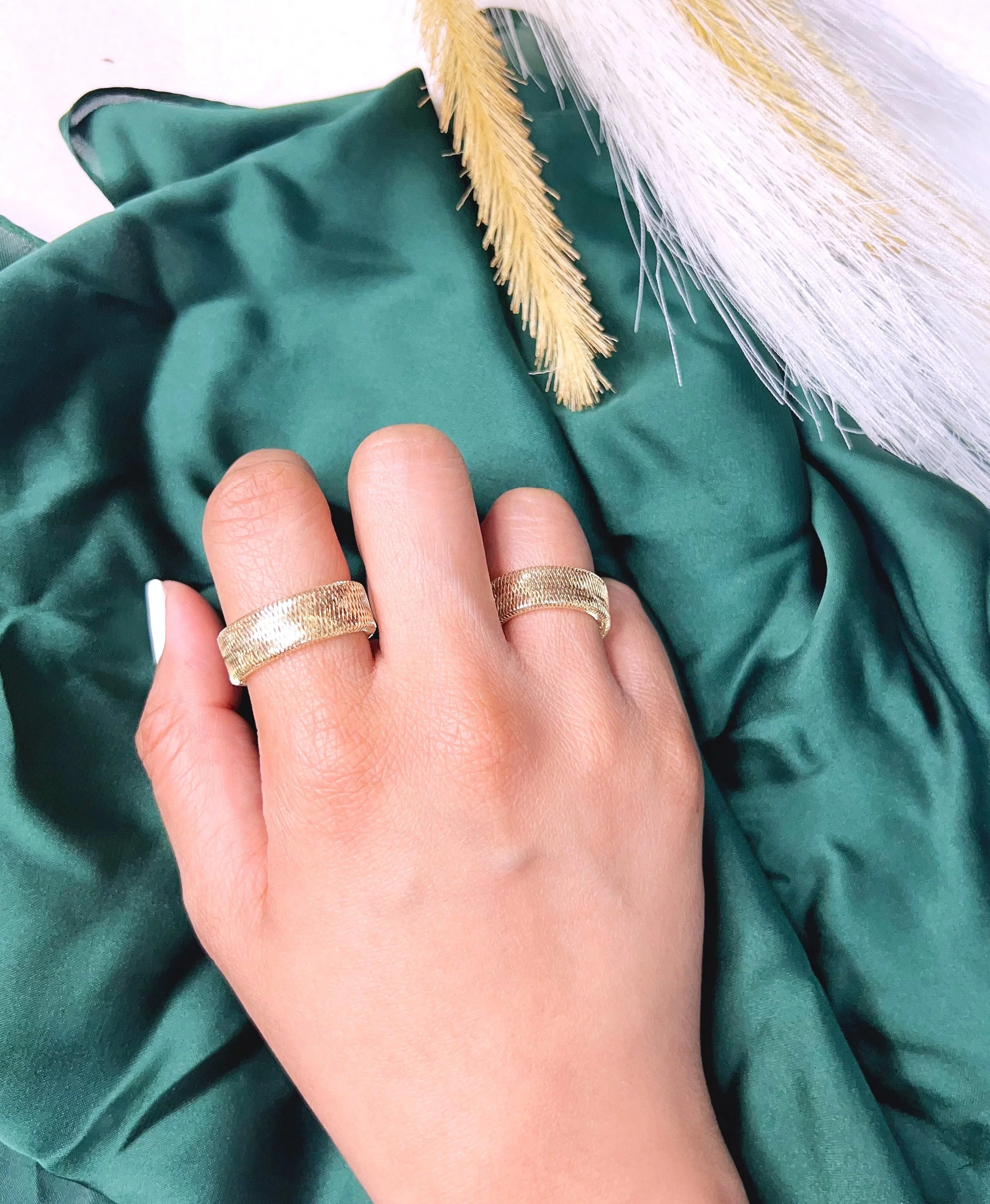 18K Real Gold Elastic Ring - Image 5