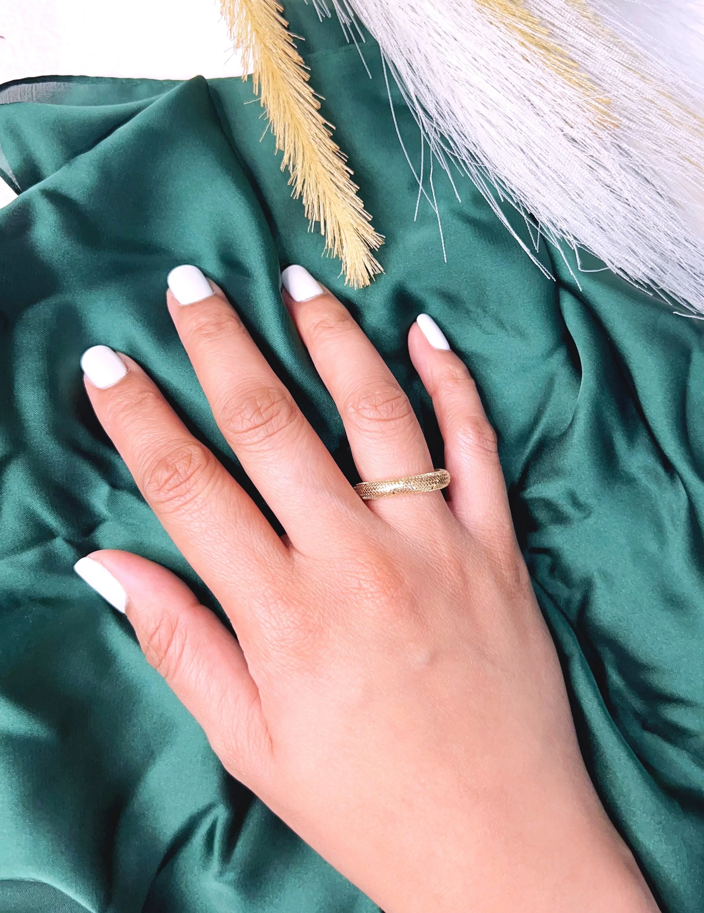 18K Pure Gold Elastic Ring - Image 4