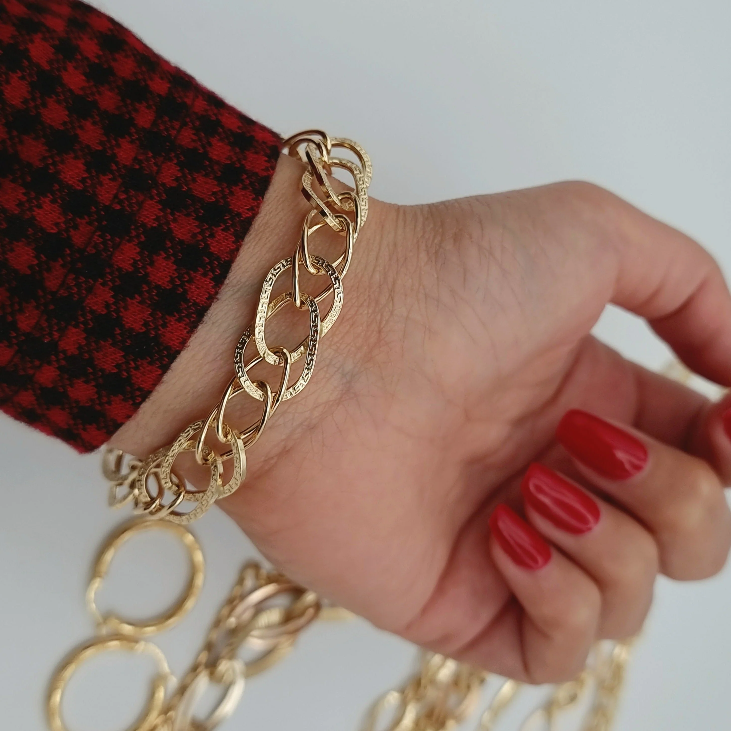 18K Pure Gold Elegant Linked Bracelet - Image 3