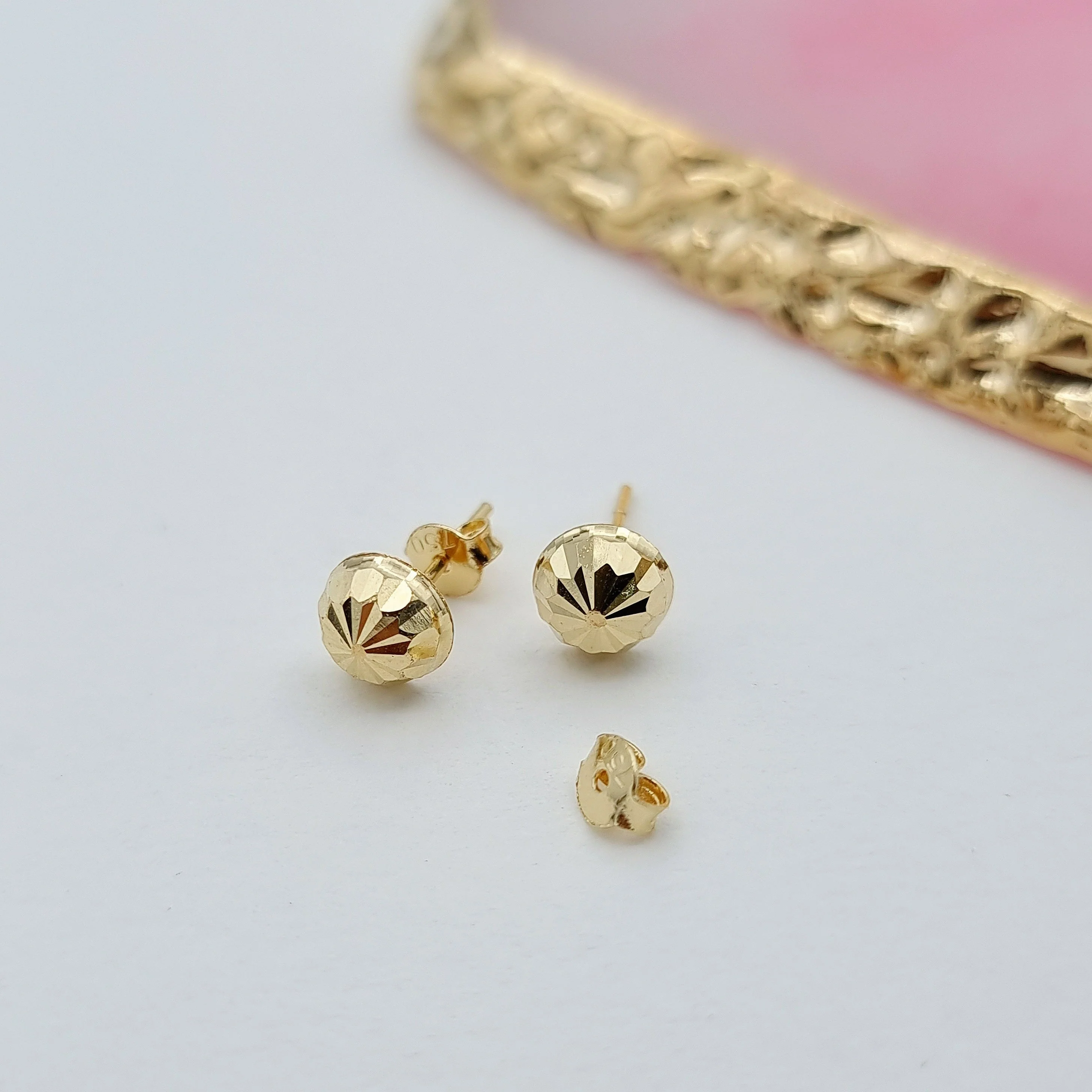18K Pure Gold Stud Earrings - Image 3