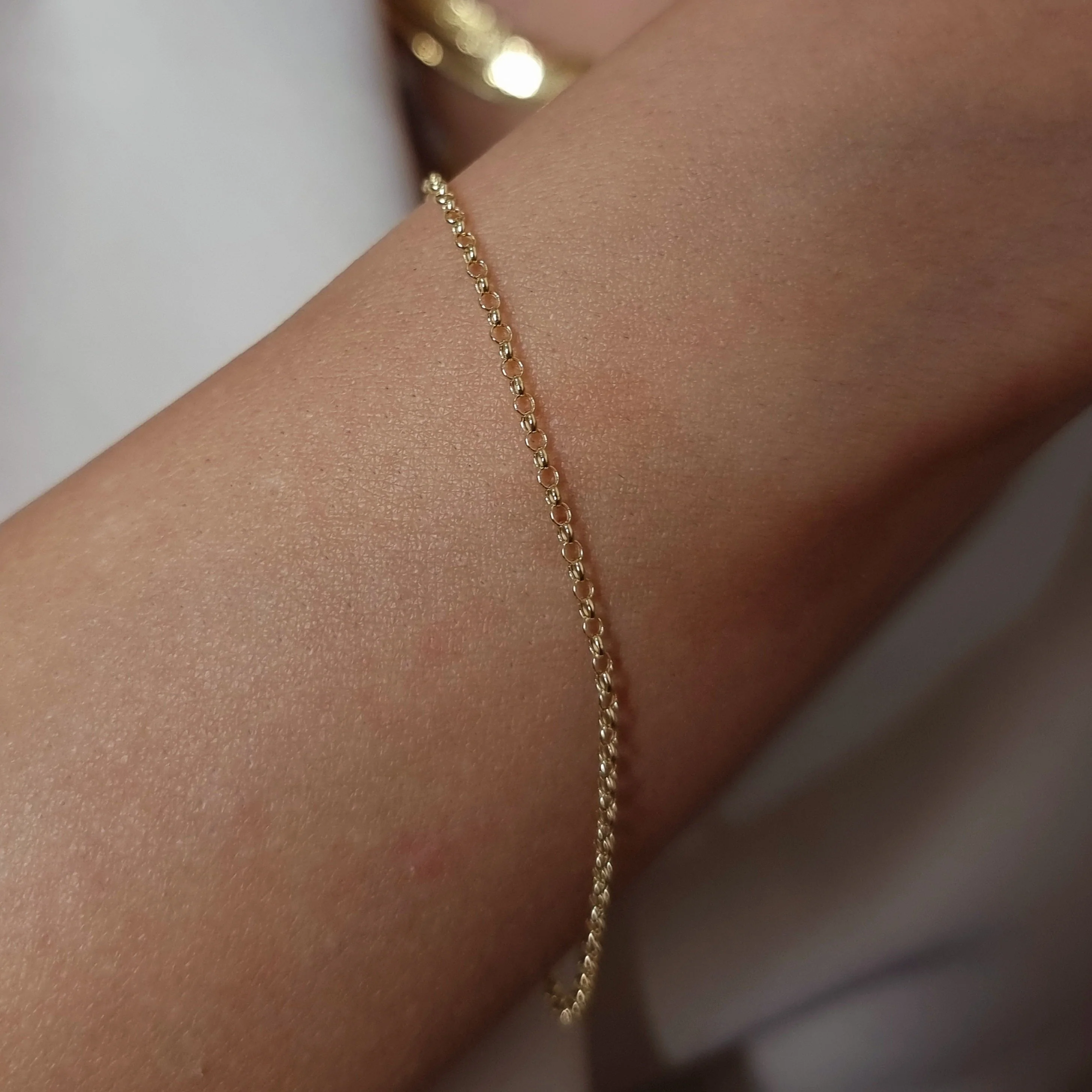 18K Pure Gold Thin C.P Linked Bracelet - Image 2