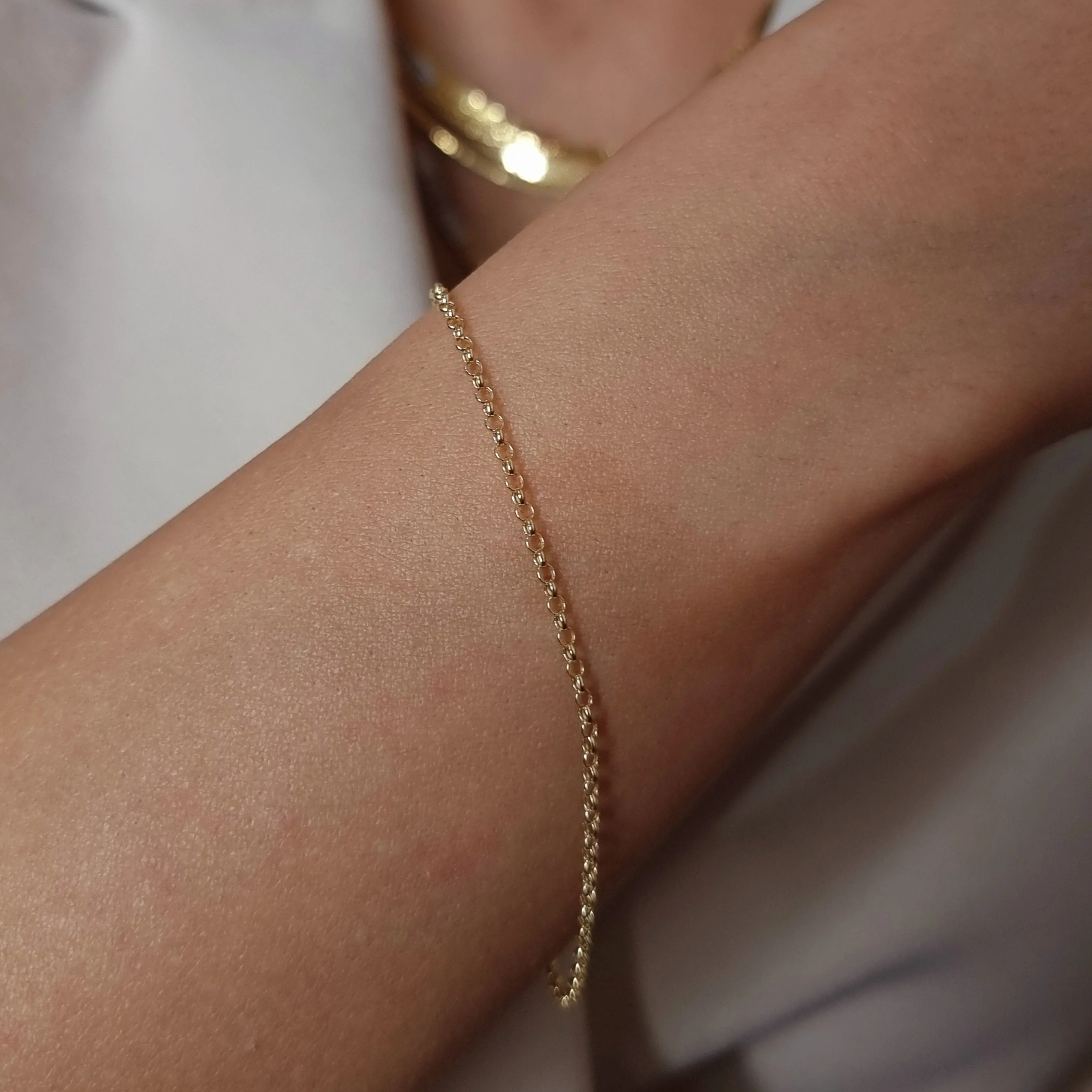 18K Pure Gold Thin C.P Linked Bracelet - Image 5