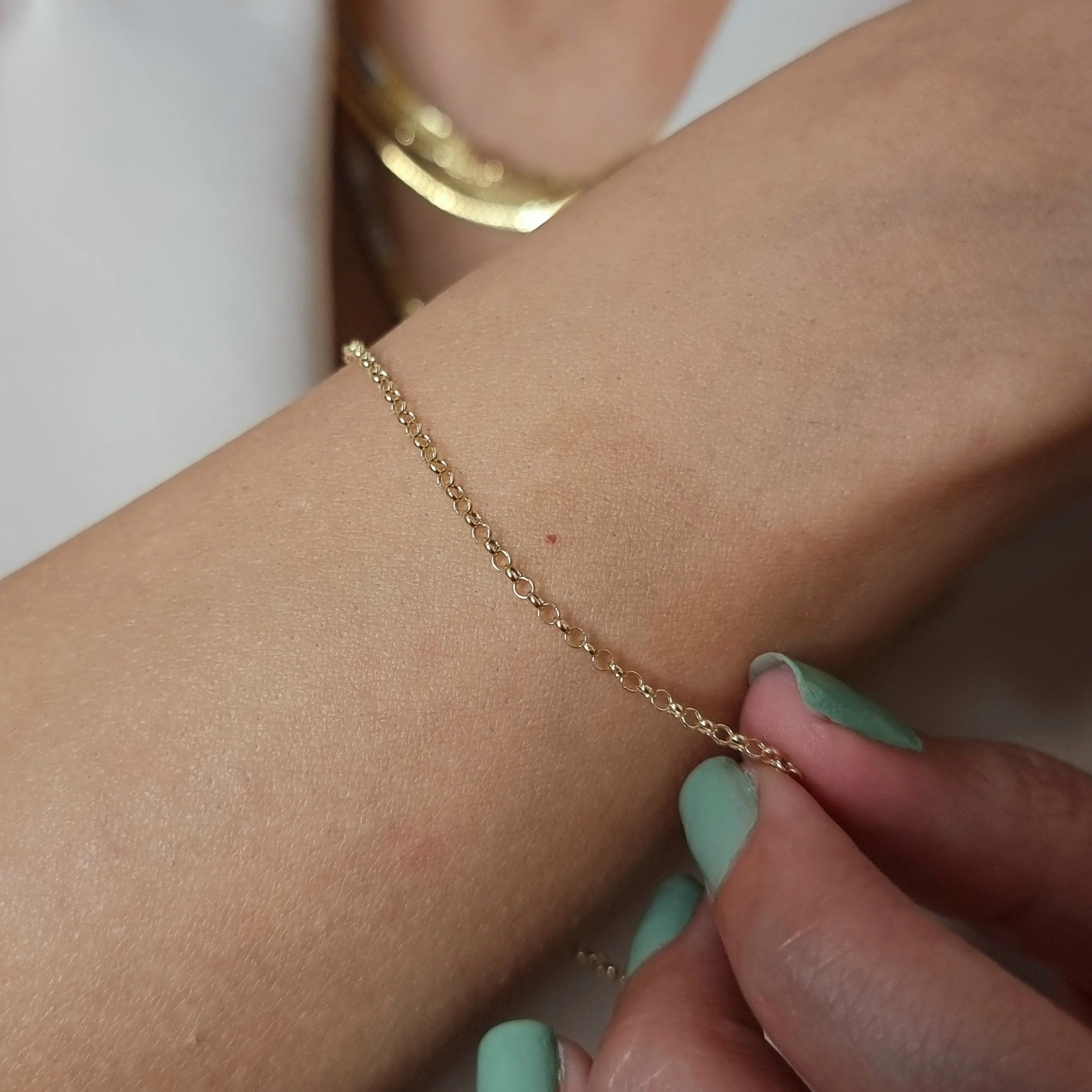 18K Pure Gold Thin C.P Linked Bracelet - Image 6