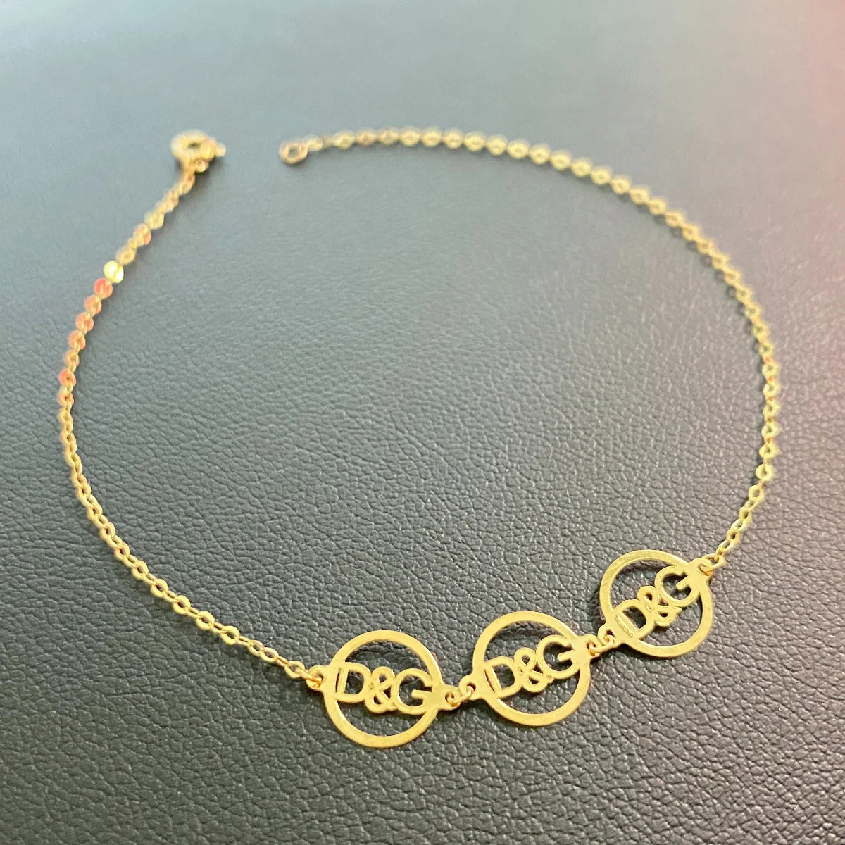 18K Pure Elegant Design Bracelet - Image 4