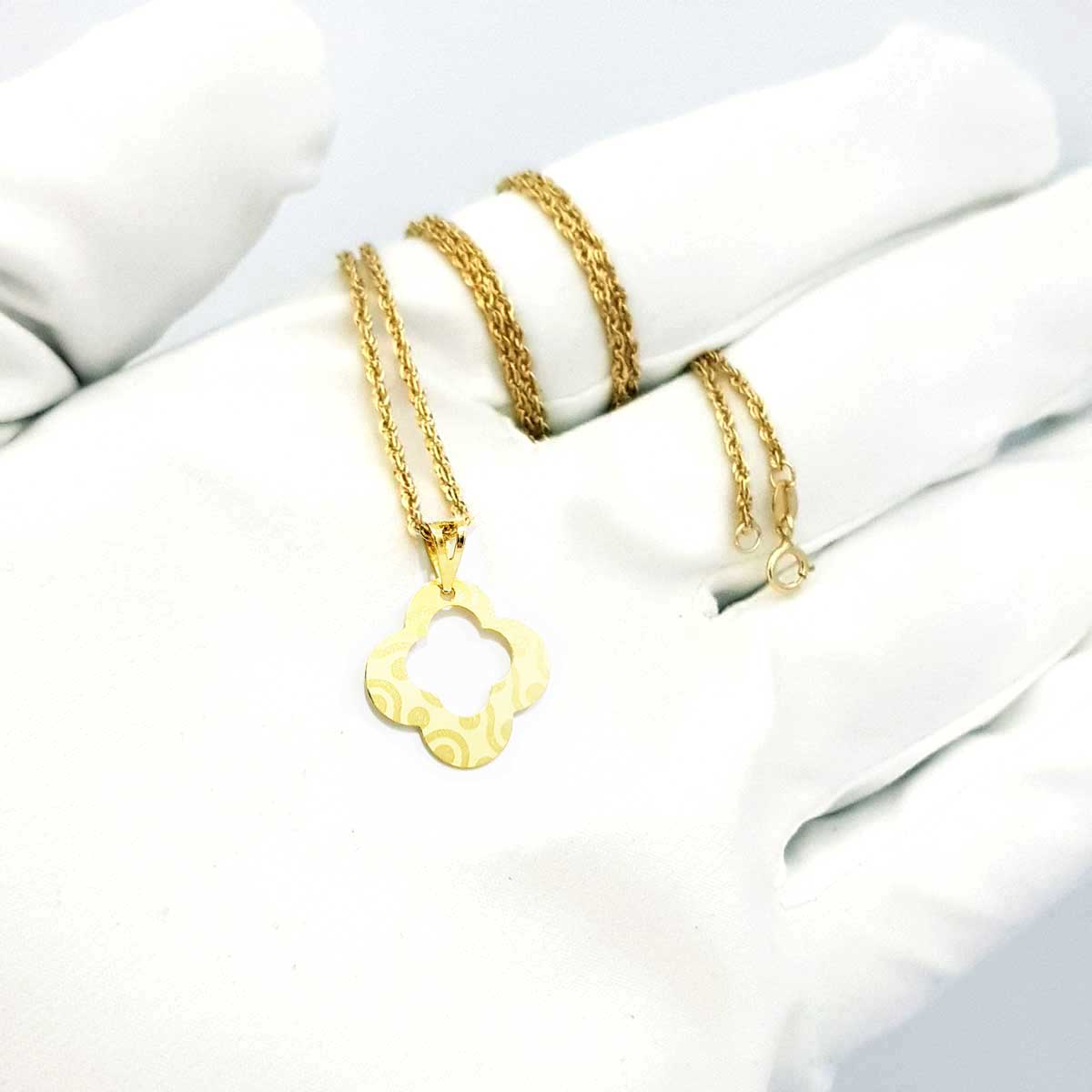 18K Pure Gold Clover Necklace - Image 4