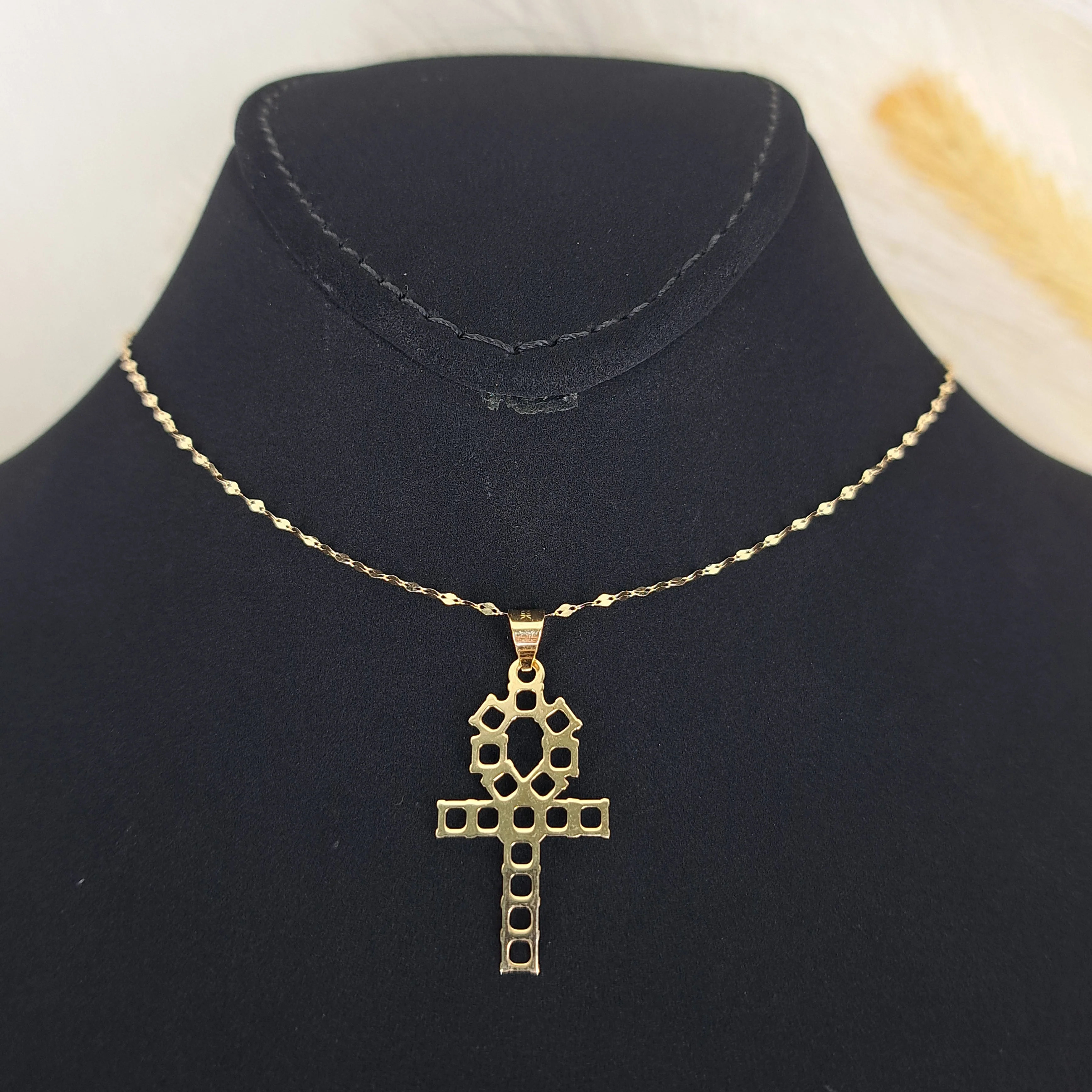 18K Pure Gold Cross Necklace - Image 3