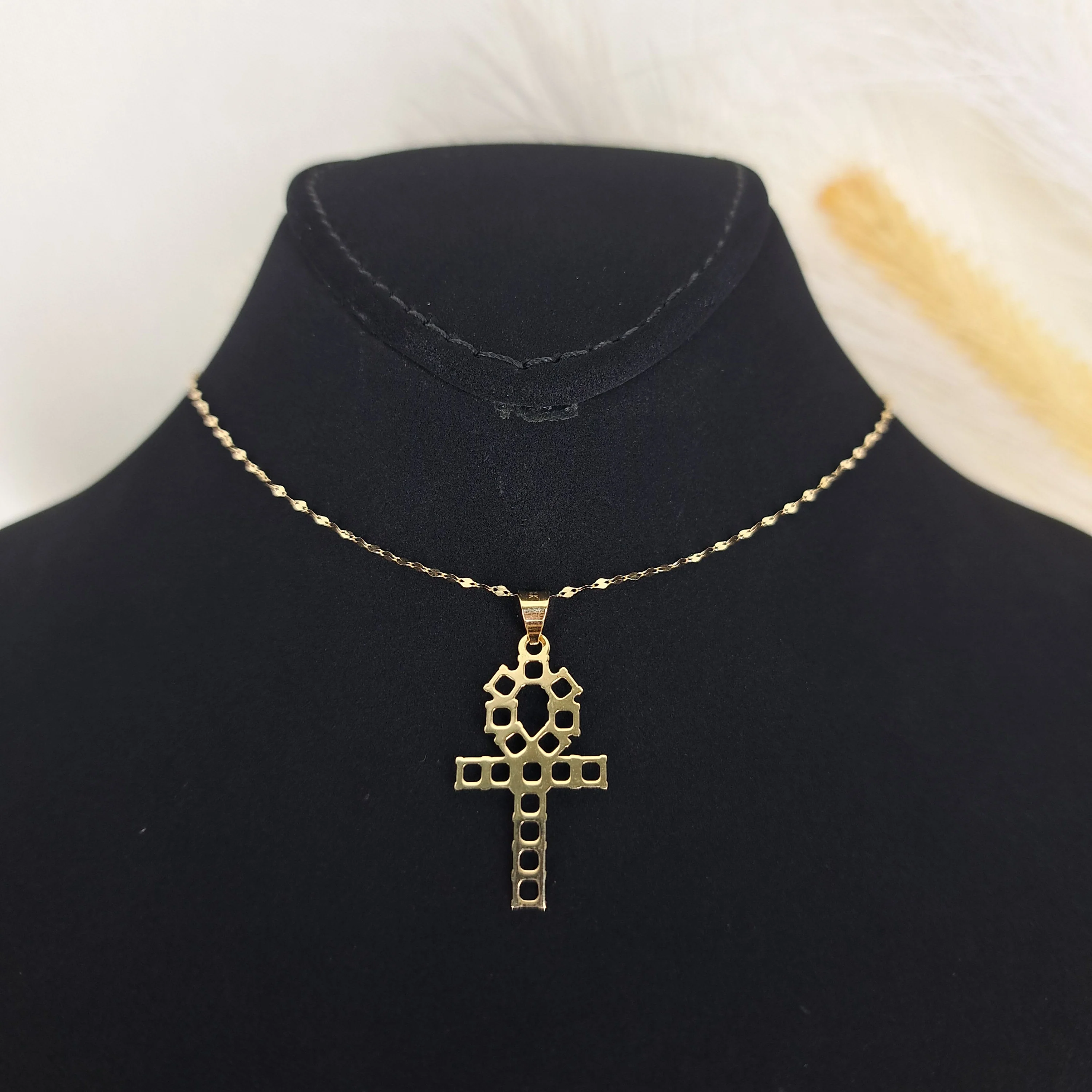 18K Pure Gold Cross Necklace - Image 6