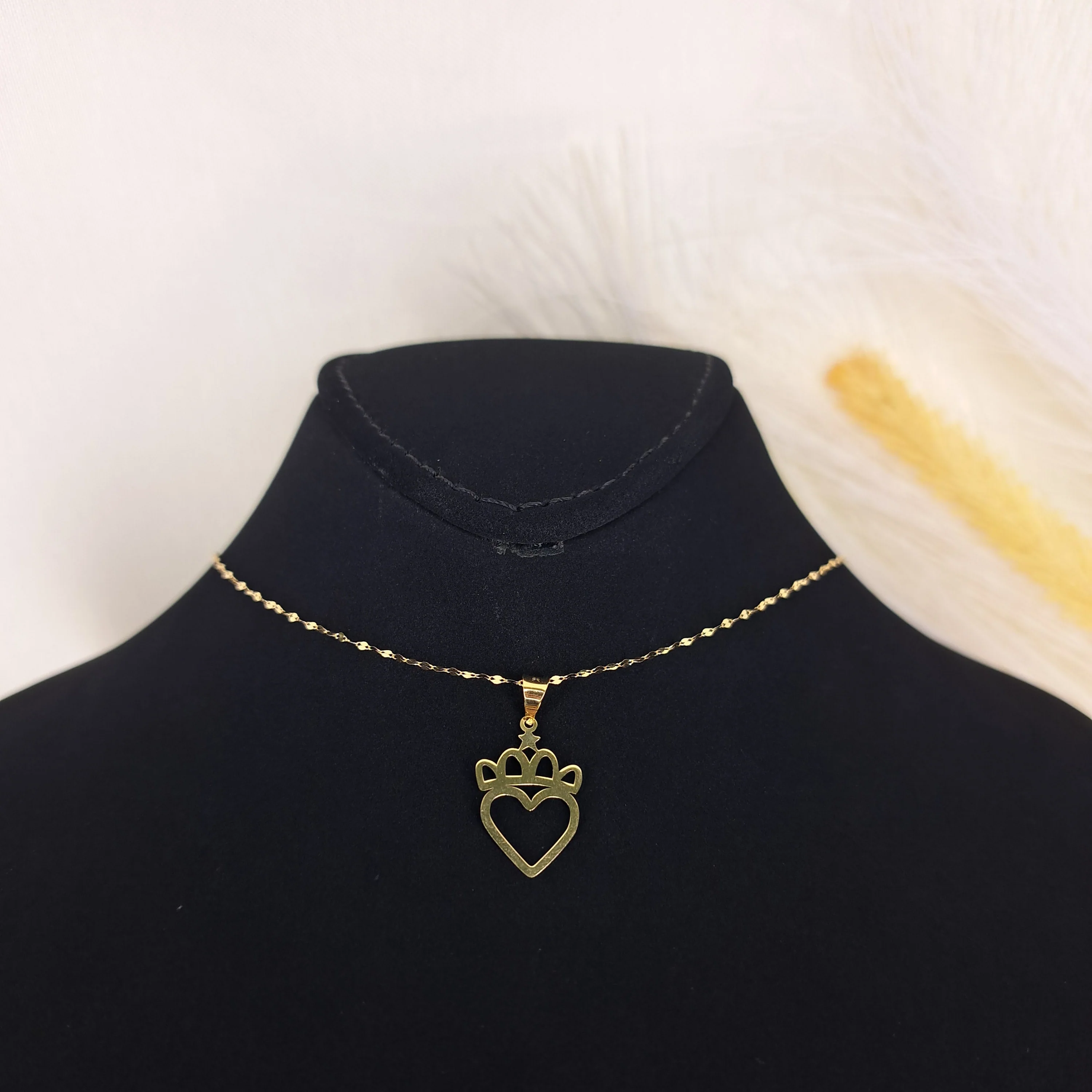 18K Pure Gold Crown Heart Design Necklace - Image 6