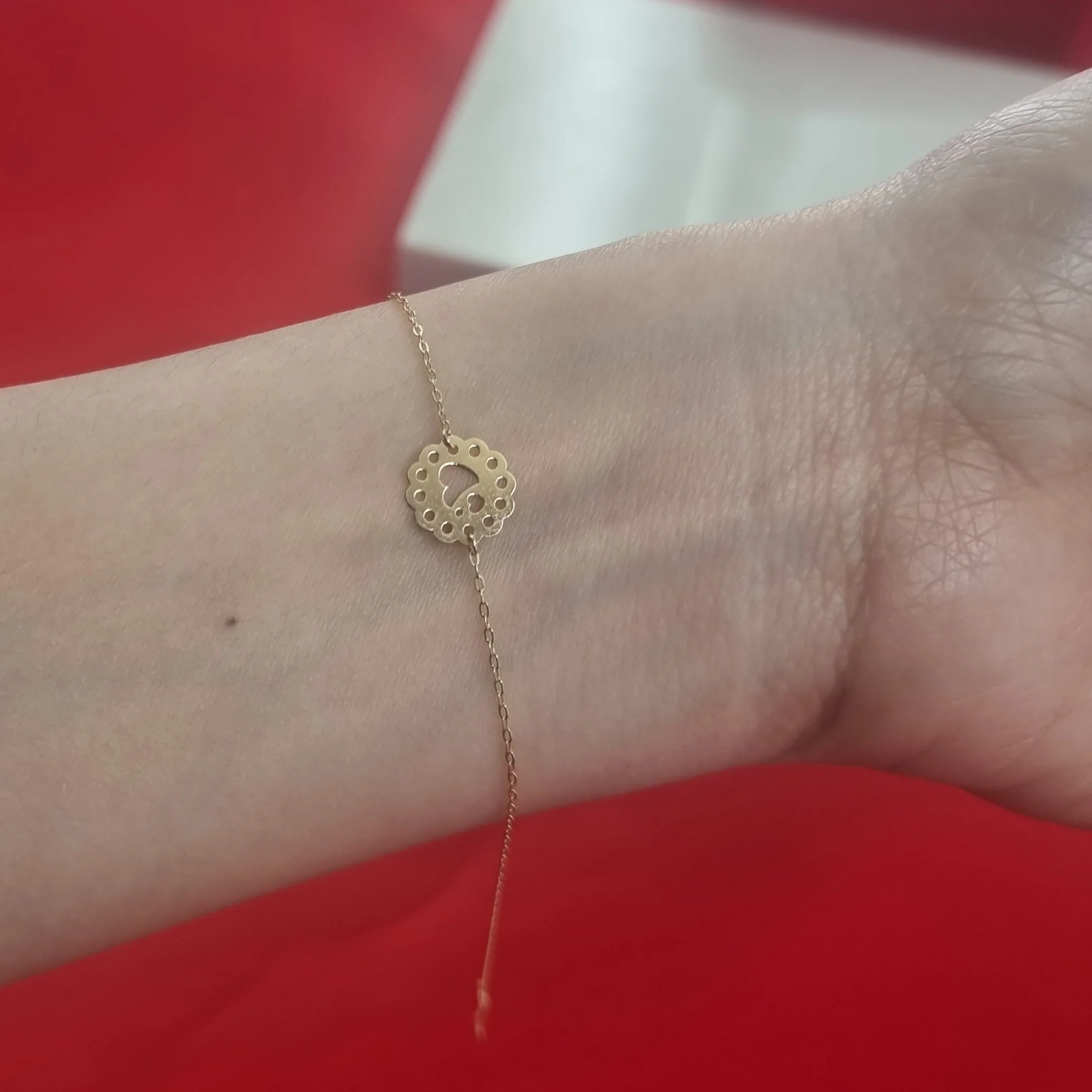 18K Pure Gold Flower Bracelet - Image 3