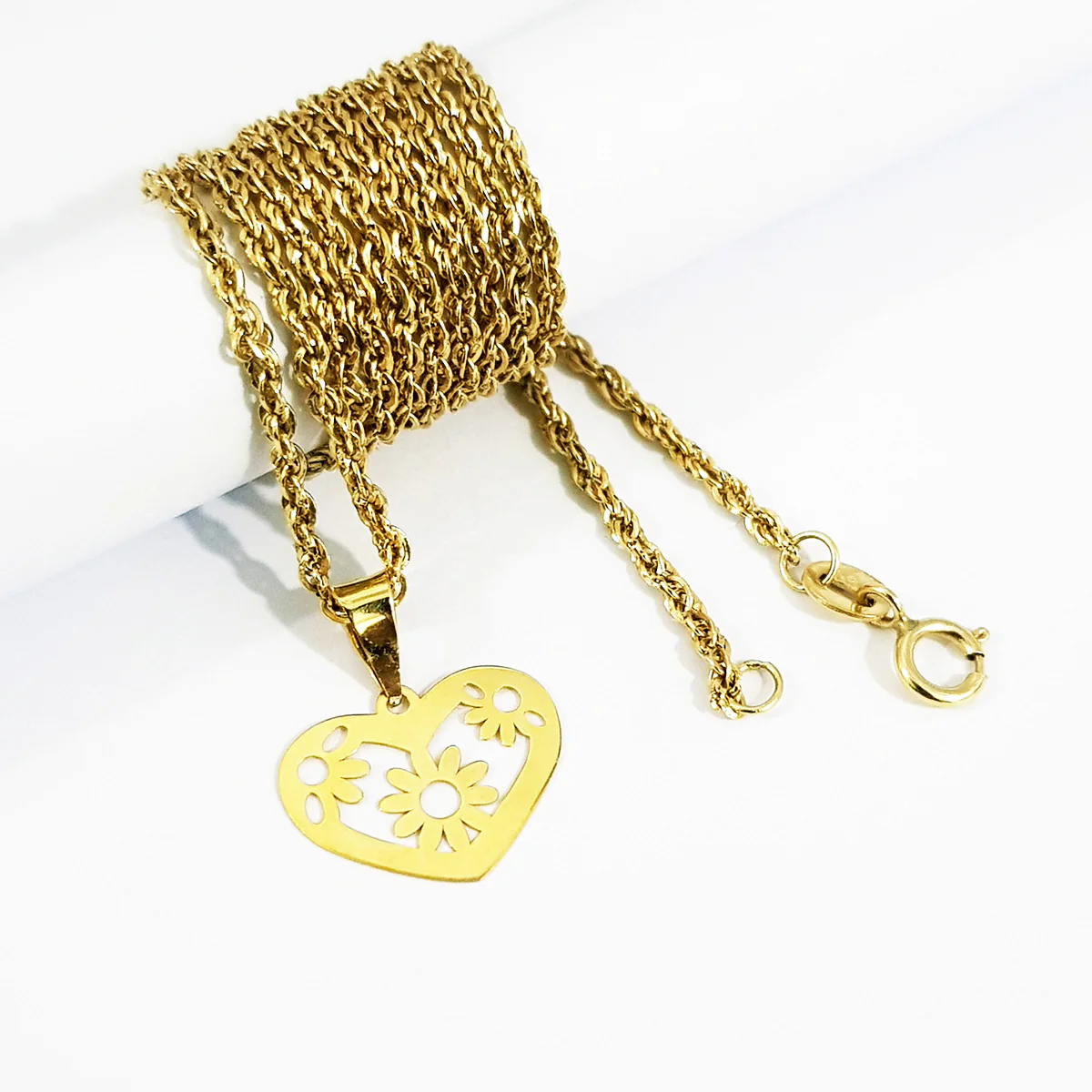 18K Pure Gold Heart Necklace - Image 3