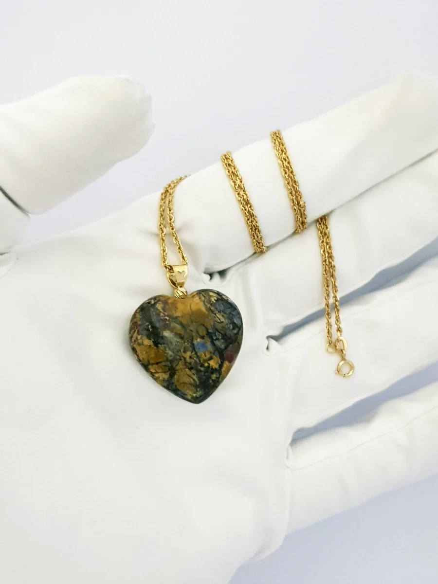 18K Pure Gold Heart Stone Necklace - Image 6