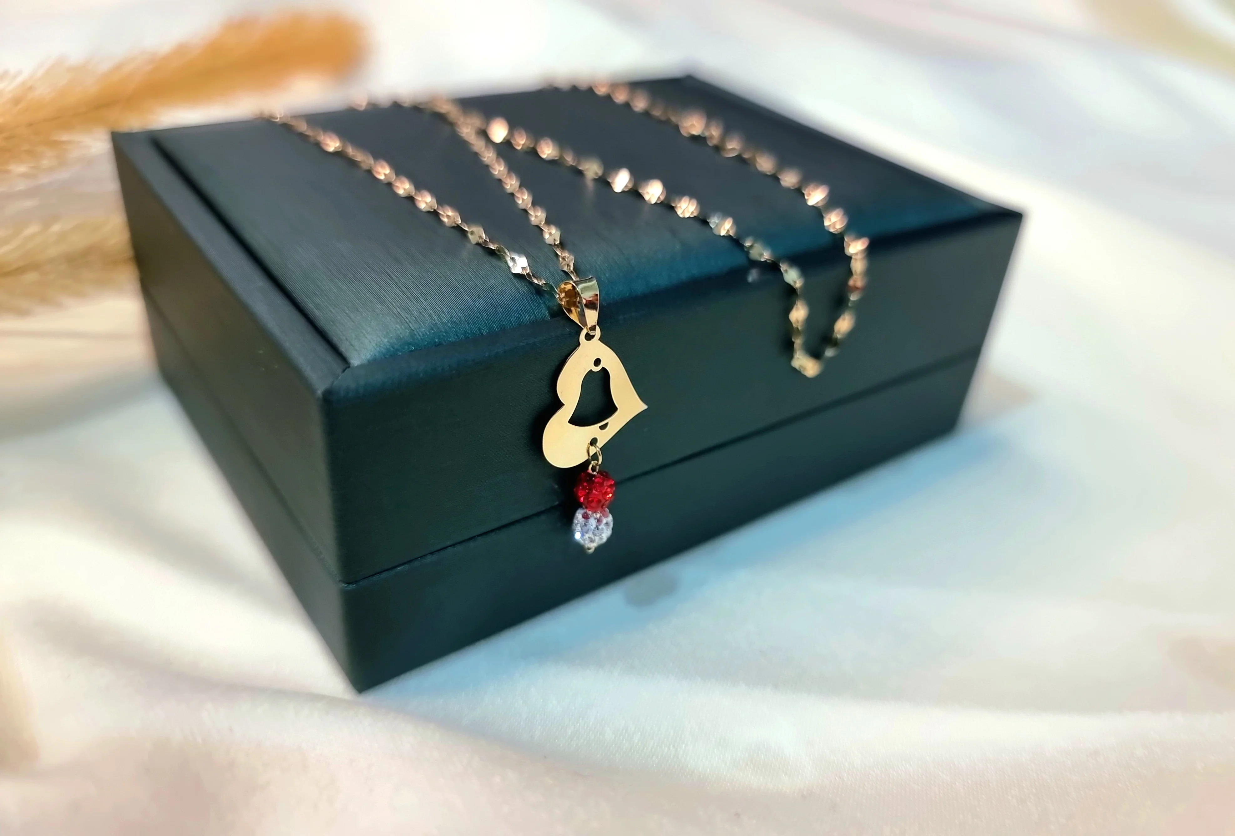 18K Pure Gold Heart w/ Swarski Design Necklace - Image 4