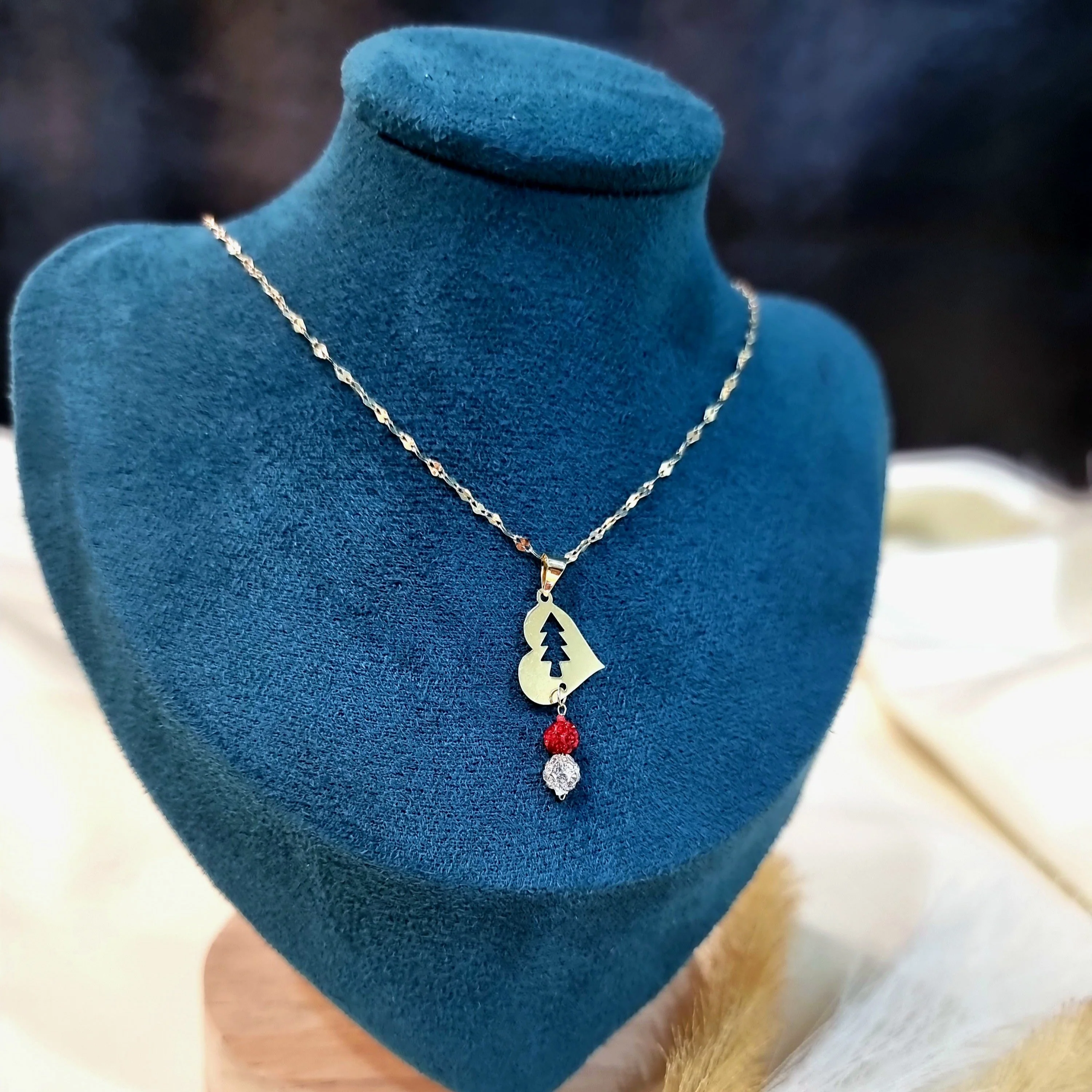 18K Pure Gold Heart w/ Swarski Design Necklace - Image 4