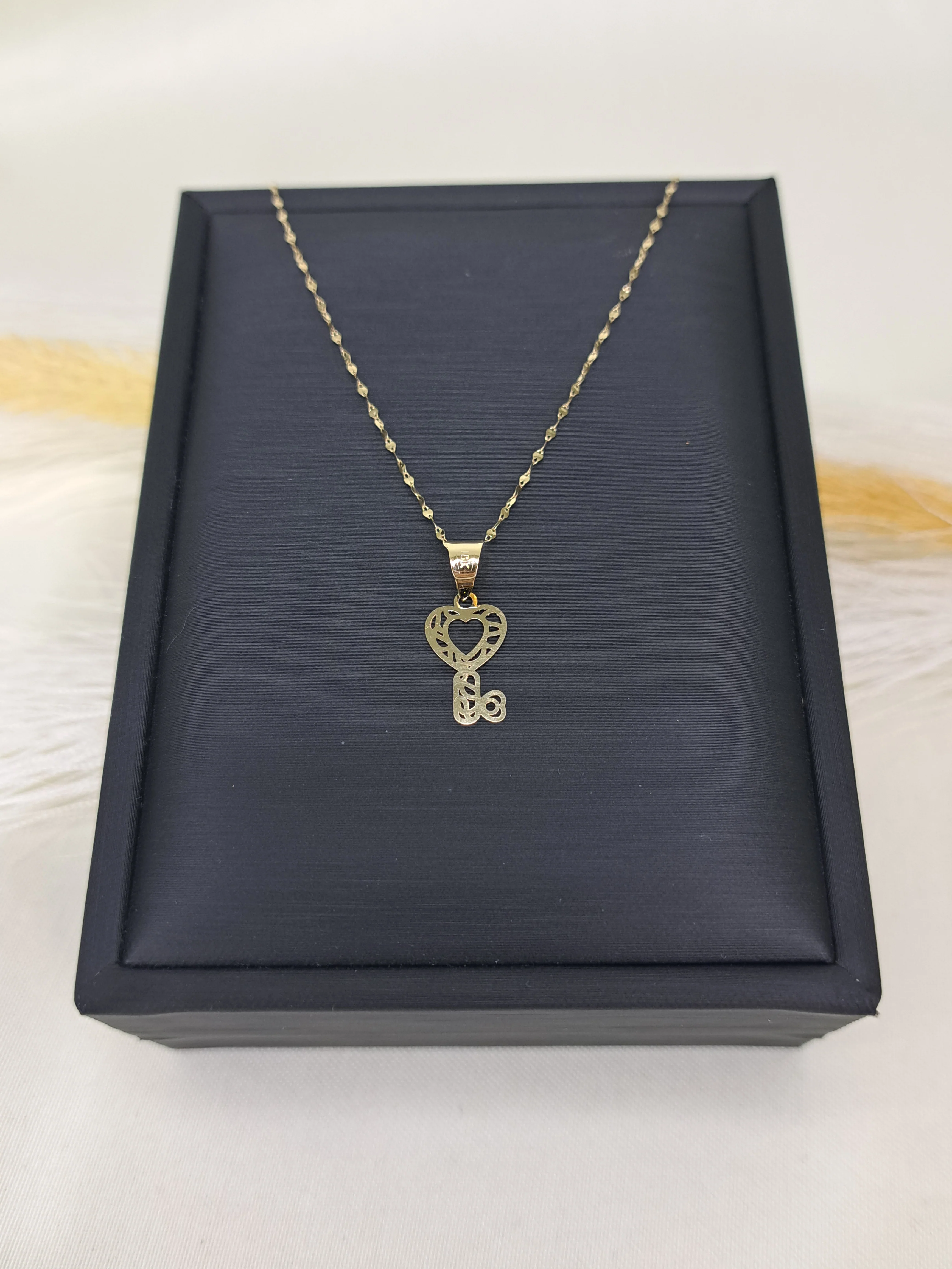 18K Pure Gold Key w/ Heart Design Necklace - Image 4