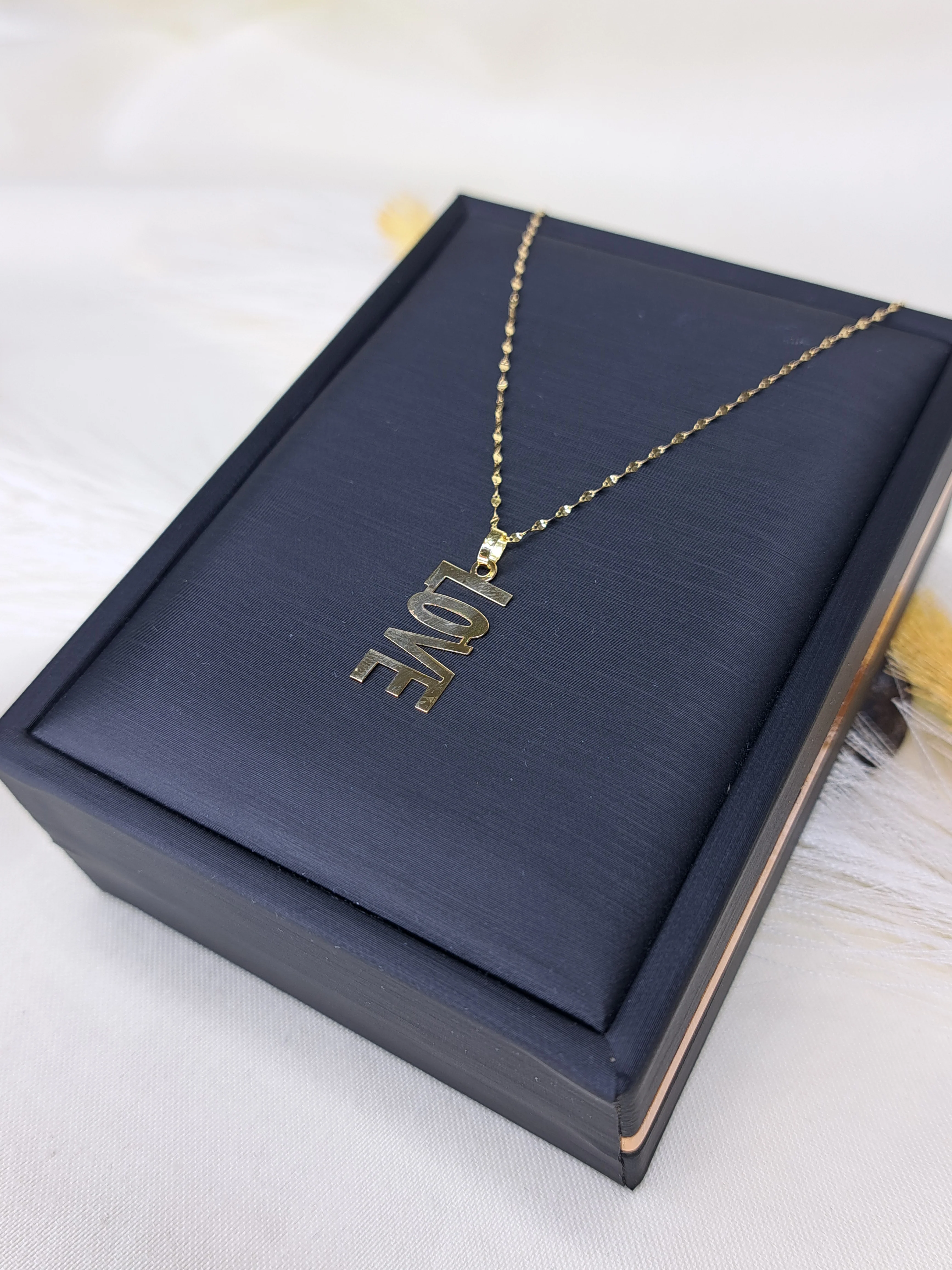 18K Pure Gold Love Design Pendant Necklace - Image 3