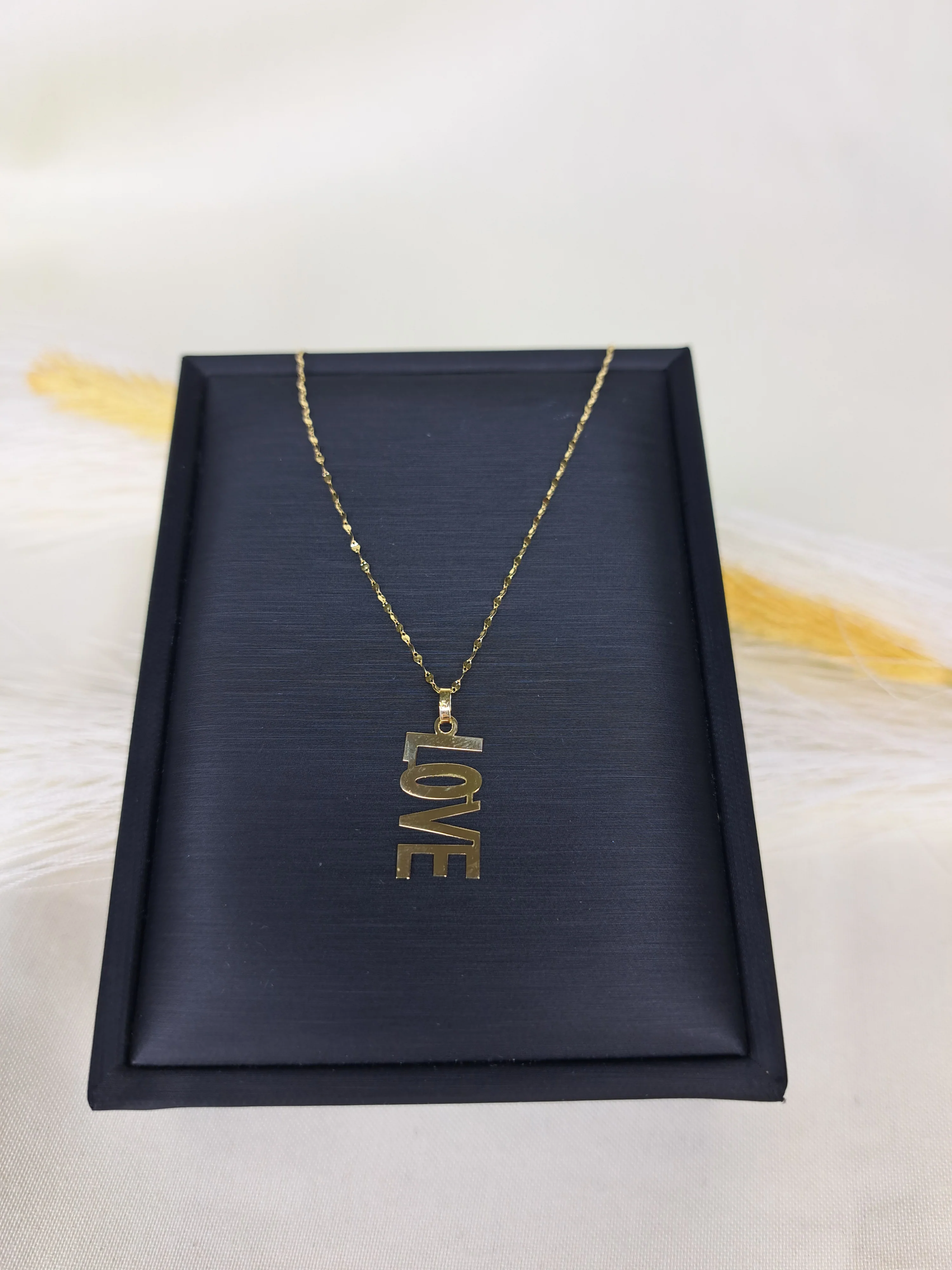 18K Pure Gold Love Design Pendant Necklace - Image 4