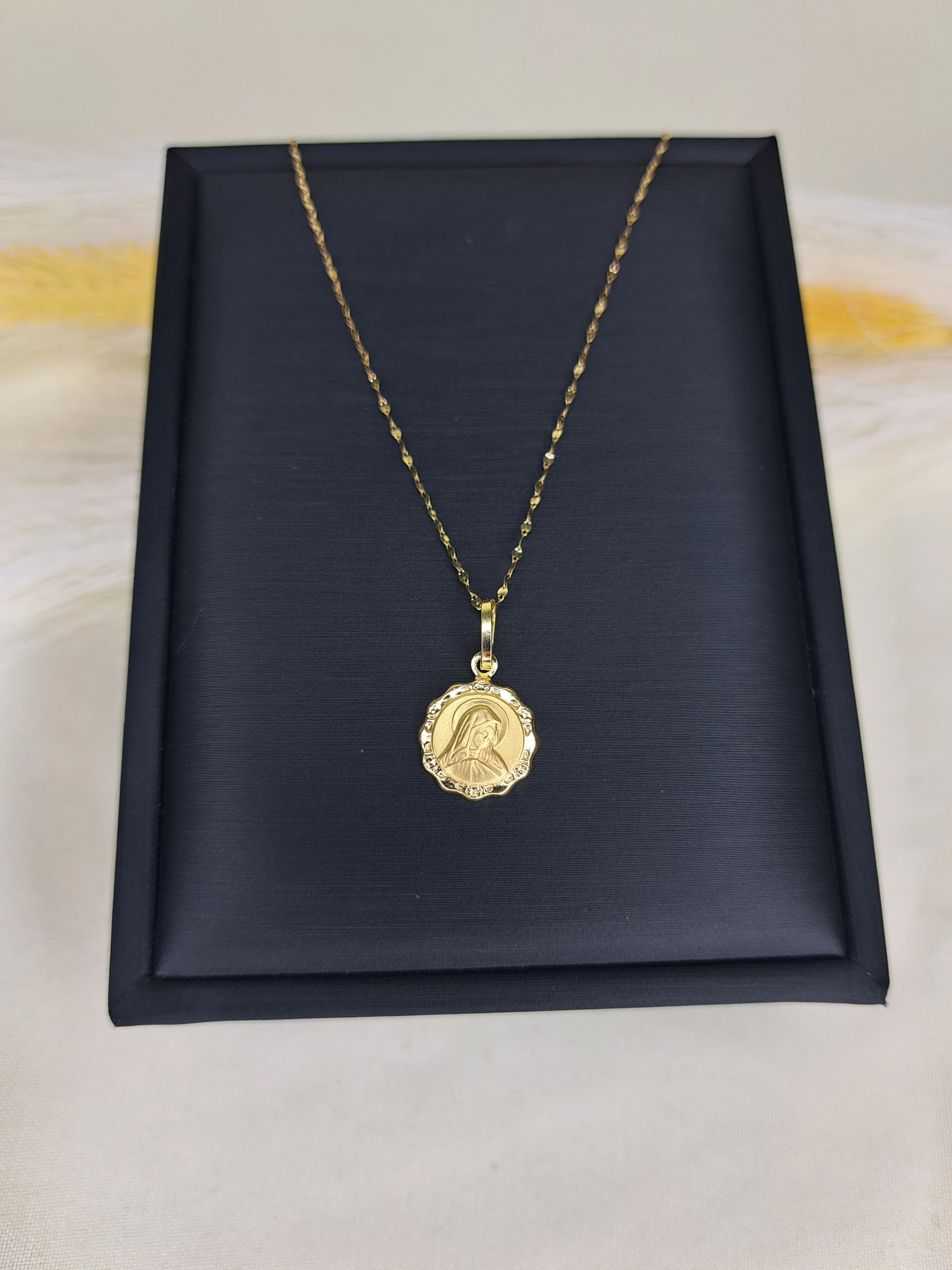 18K Pure Gold Mama Mary Necklace - Image 4