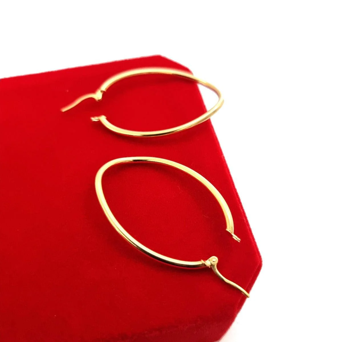 18K Pure Gold Oval Hoop Earrings Design - Image 4
