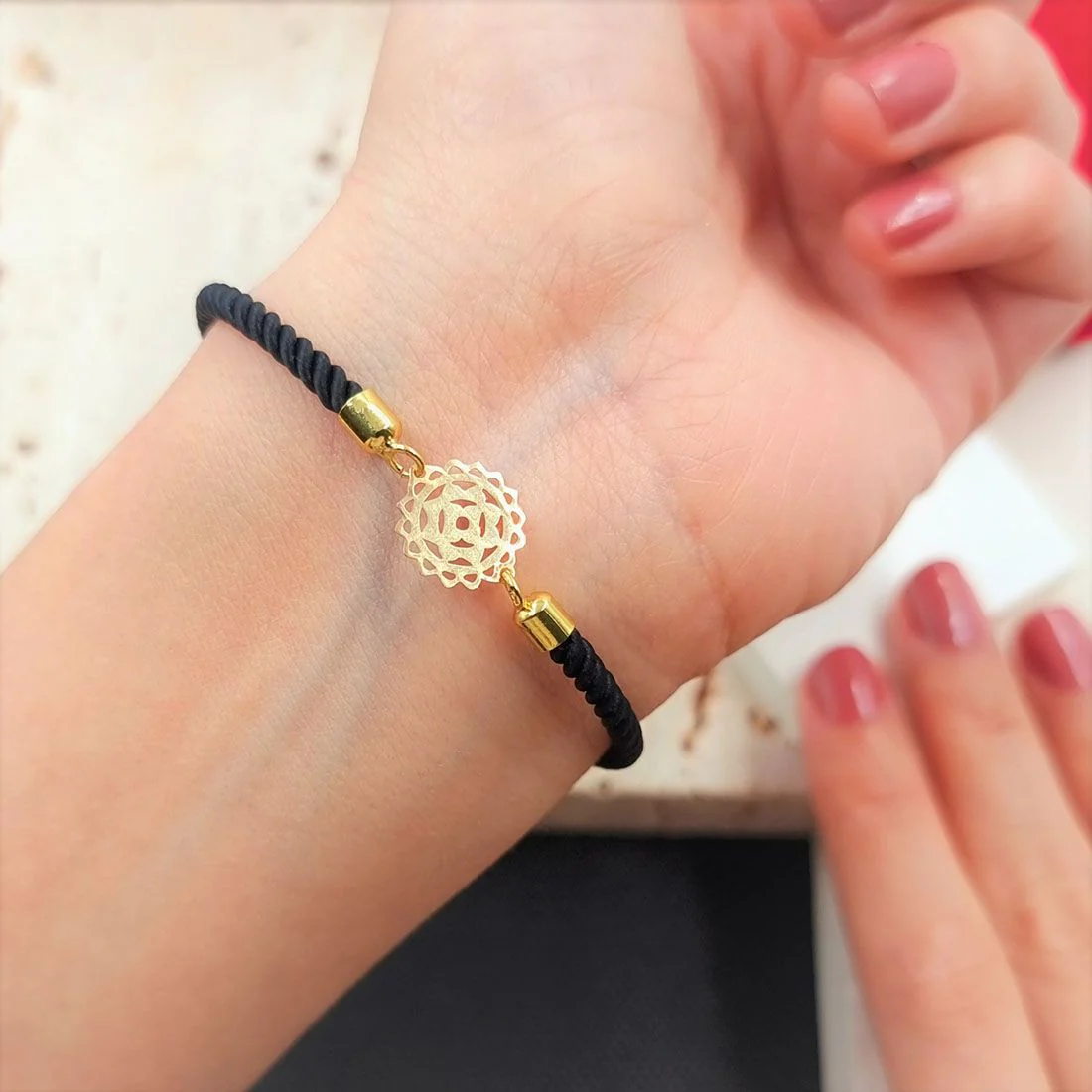 18K Pure Gold Thread Adjustable Bracelet - Image 3