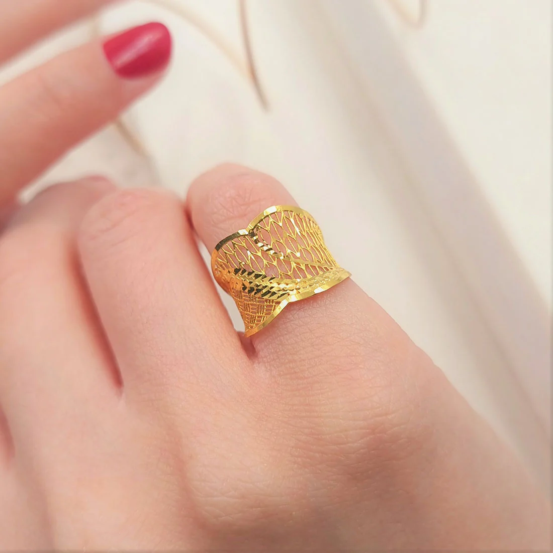 21K Pure Gold Elegant Classy Ring Design